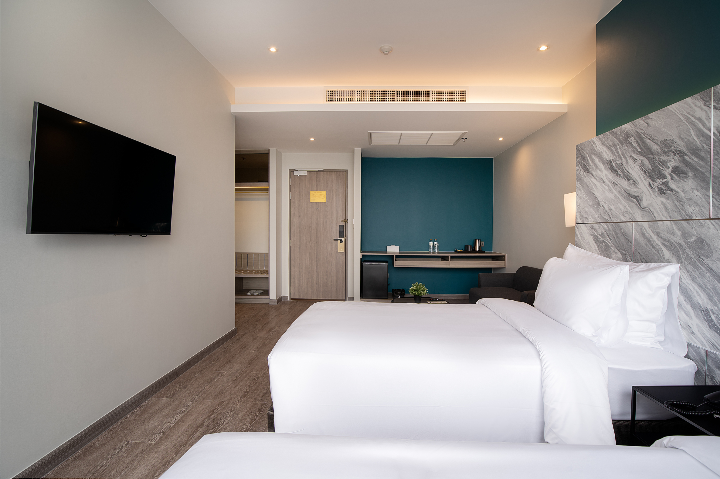 Double or Twin Deluxe