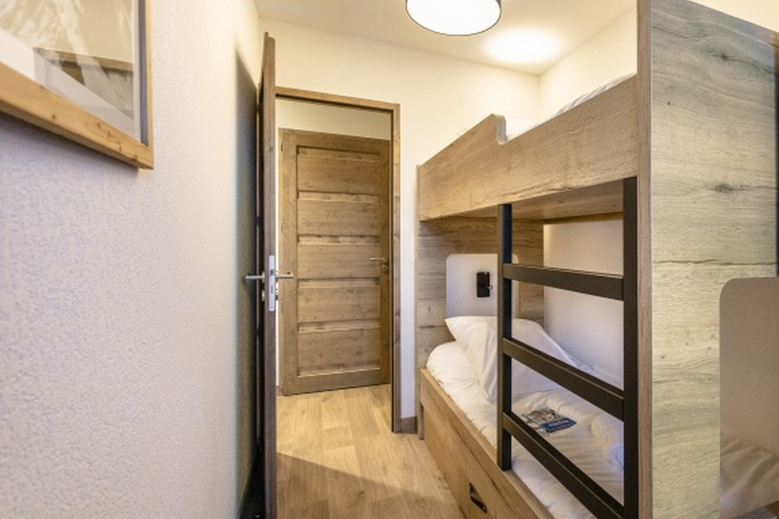 Apartment Capacity 8