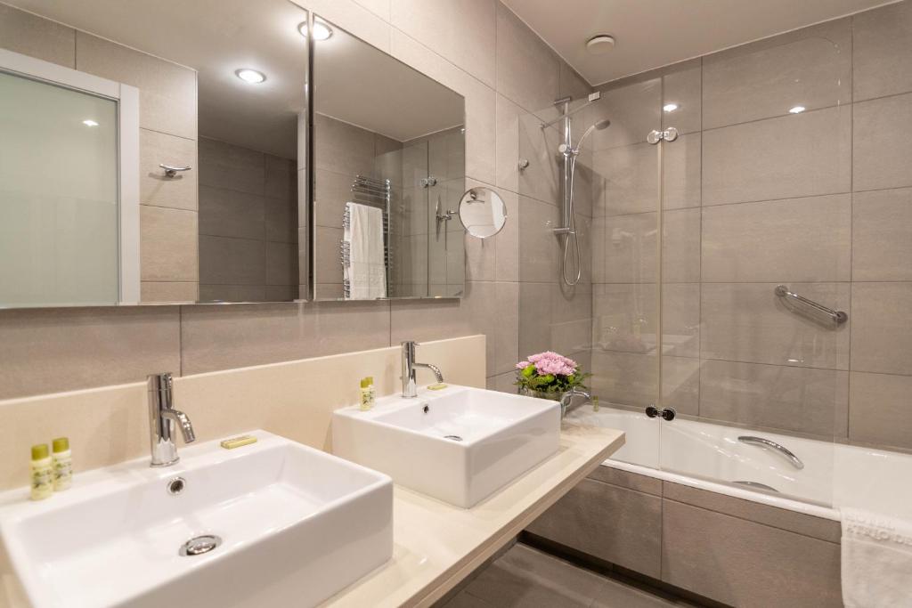 Family Room Standard