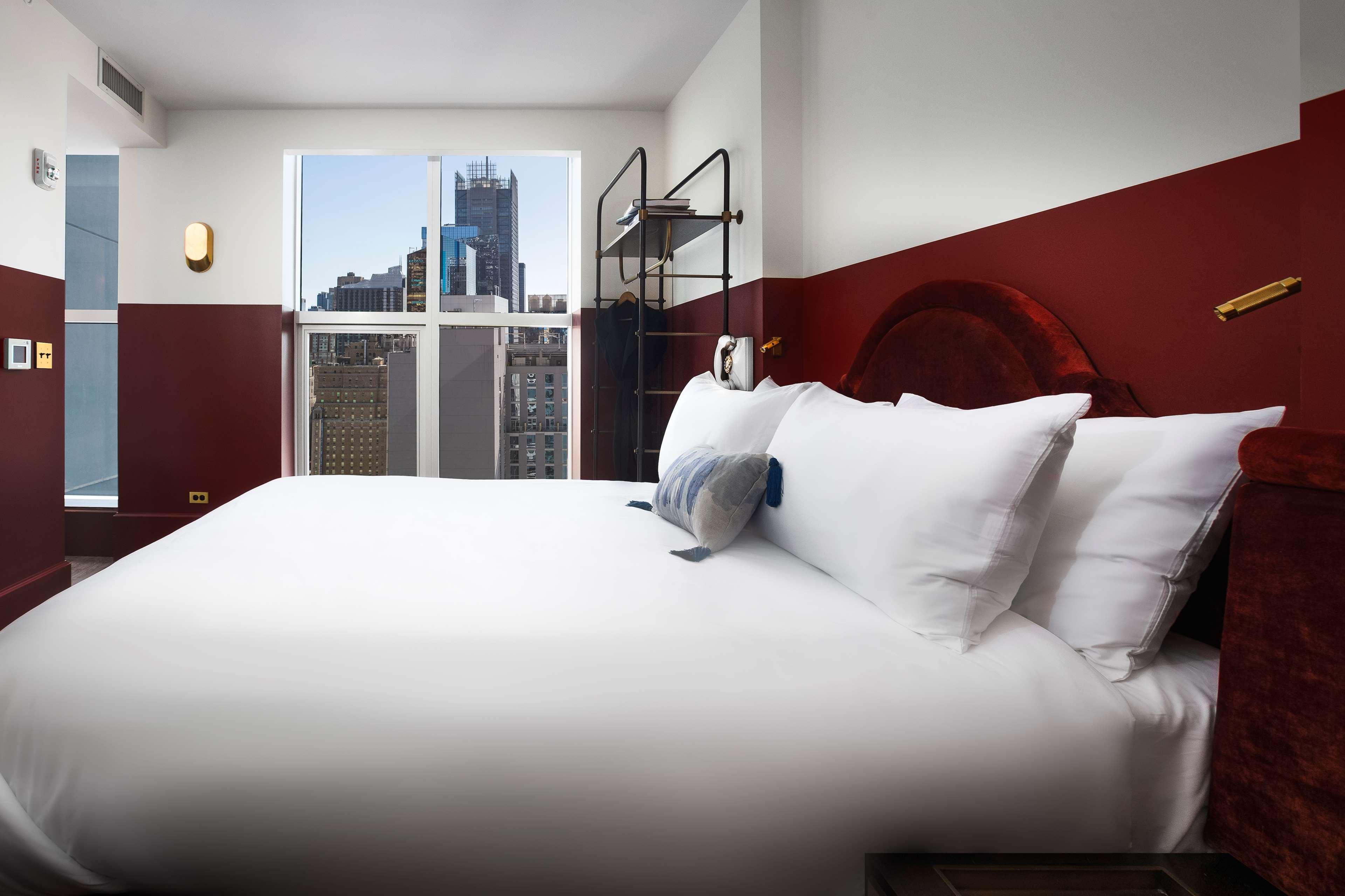 Room Accessible King Size Bed