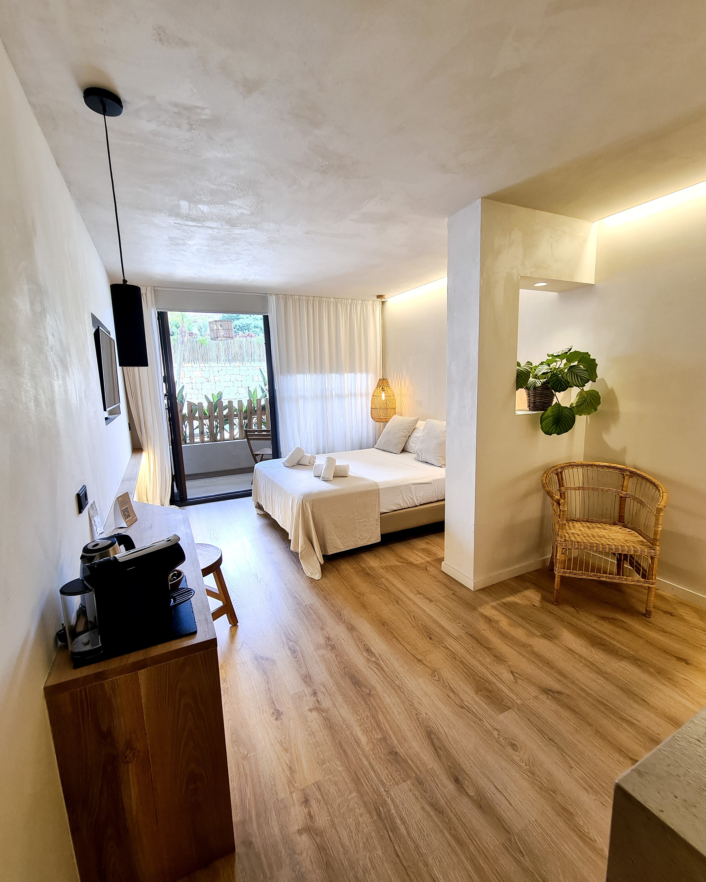 Double or Twin Standard