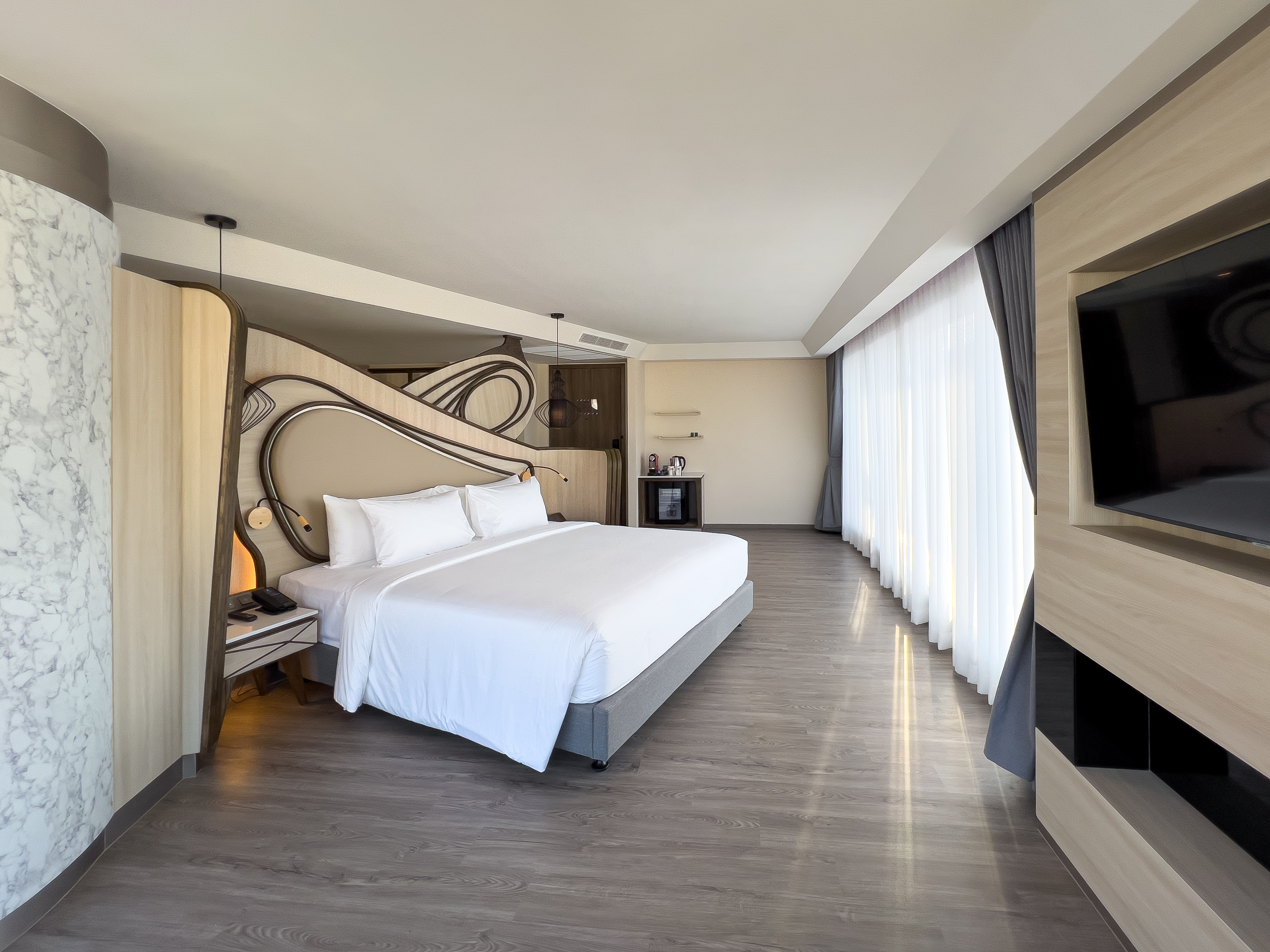 Room King Bed with Jacuzzi