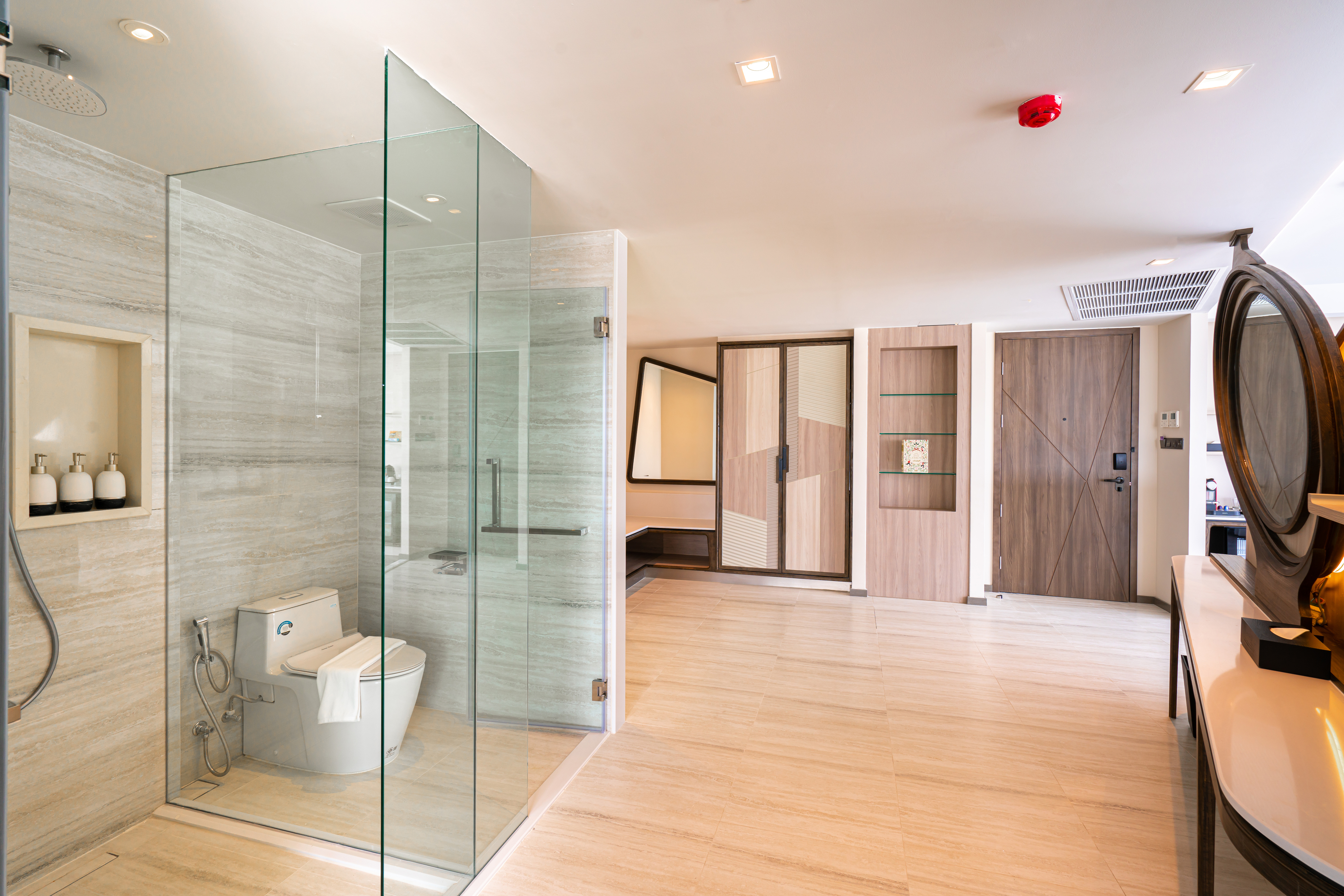 Room King Bed with Jacuzzi