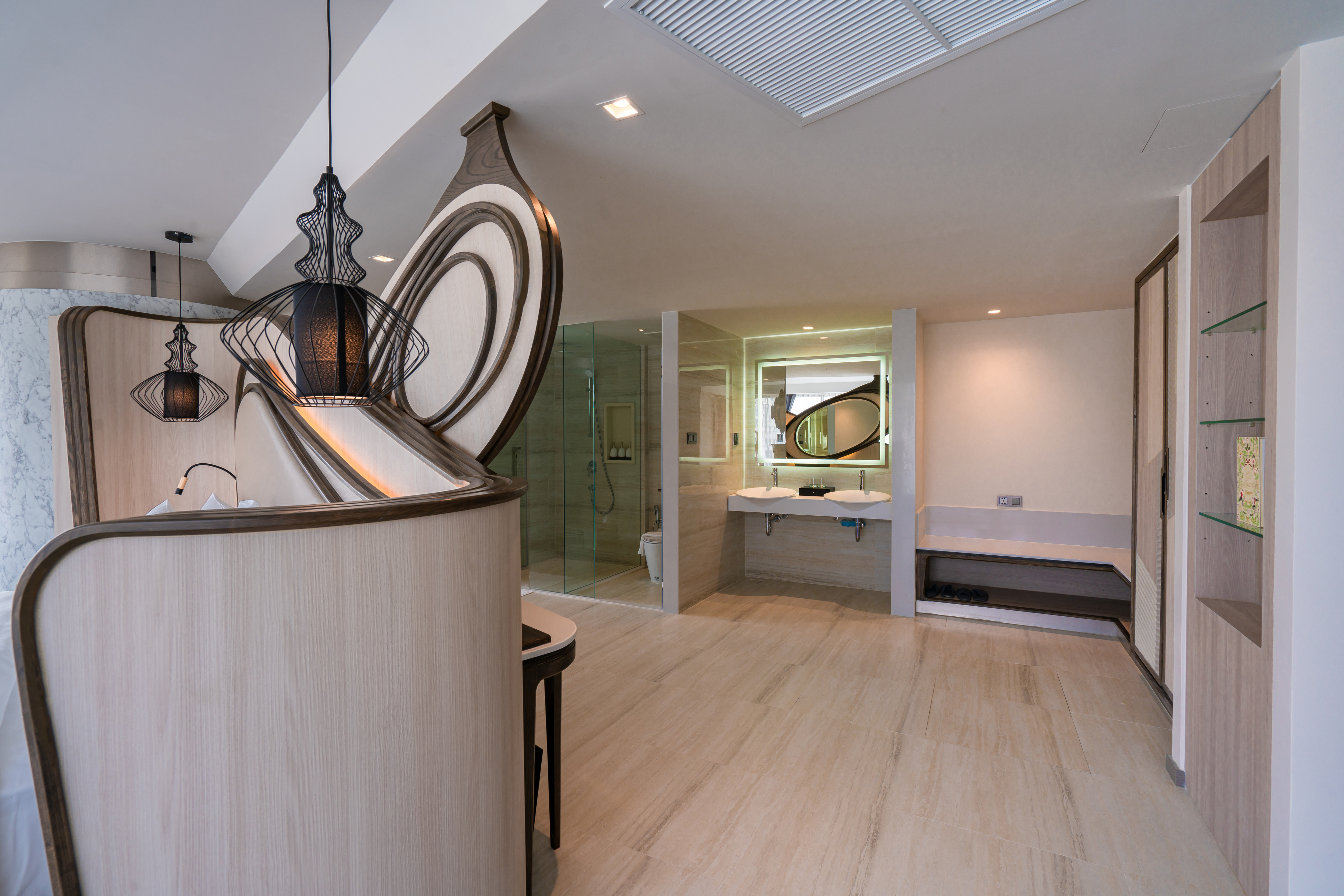 Room King Bed with Jacuzzi