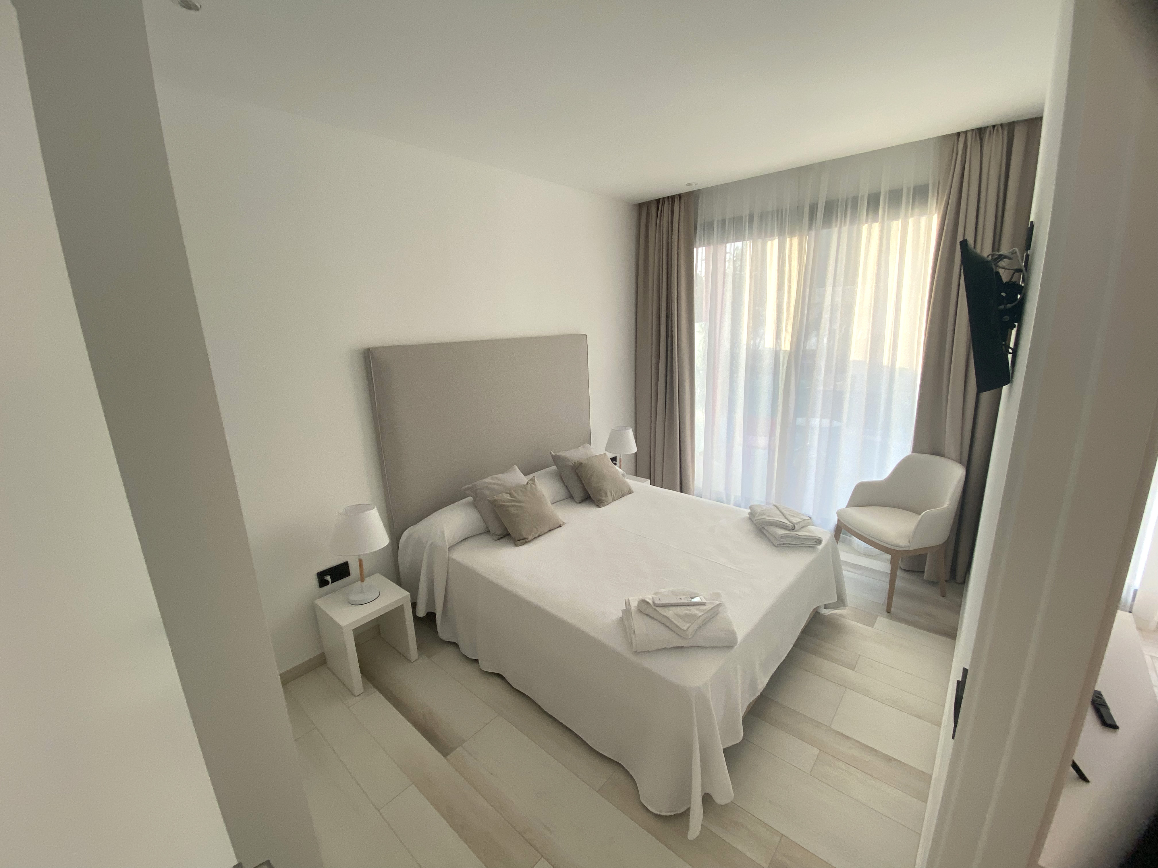 Apartment Capacity 5 Three Bedroom