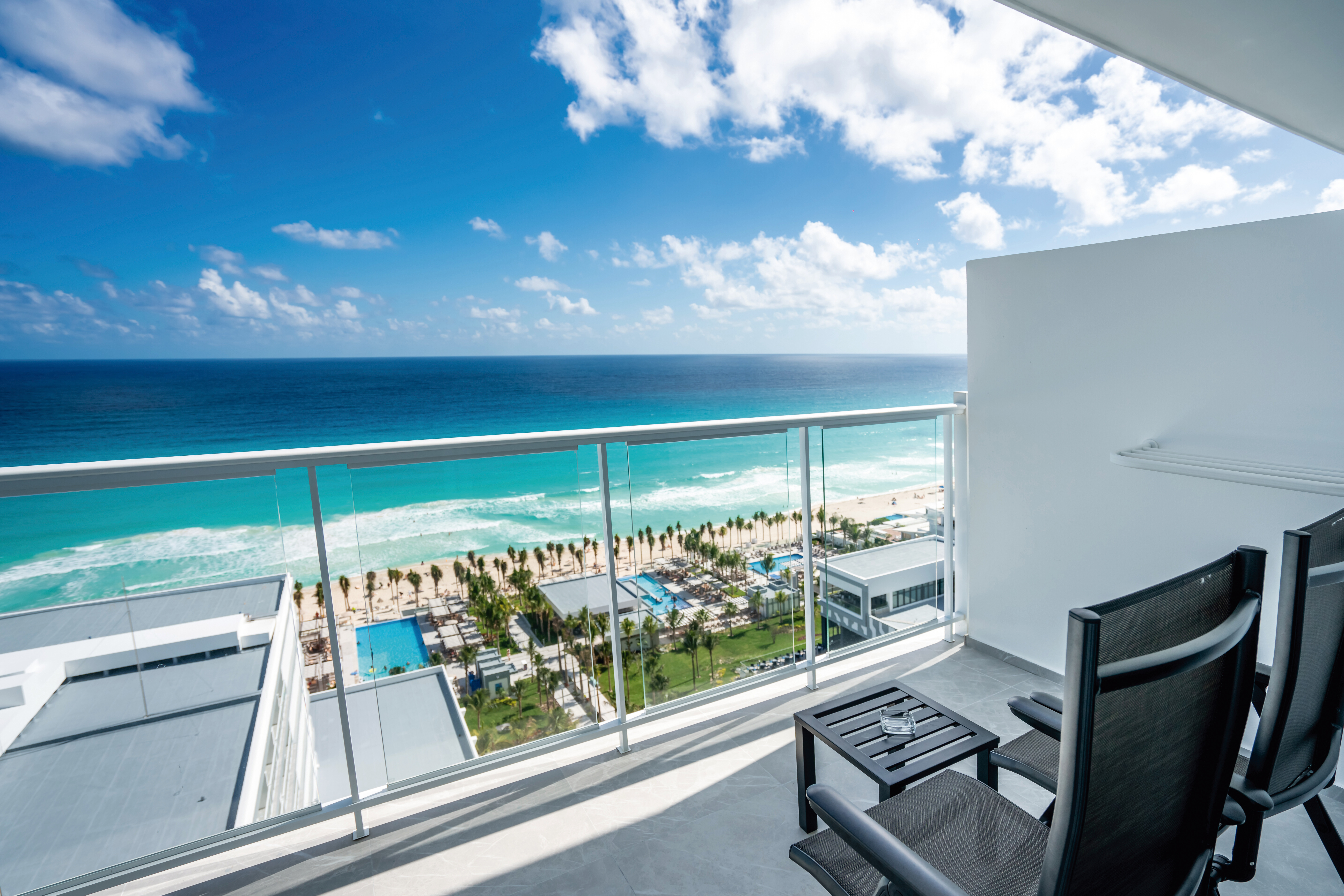 Junior Suite Ocean Front