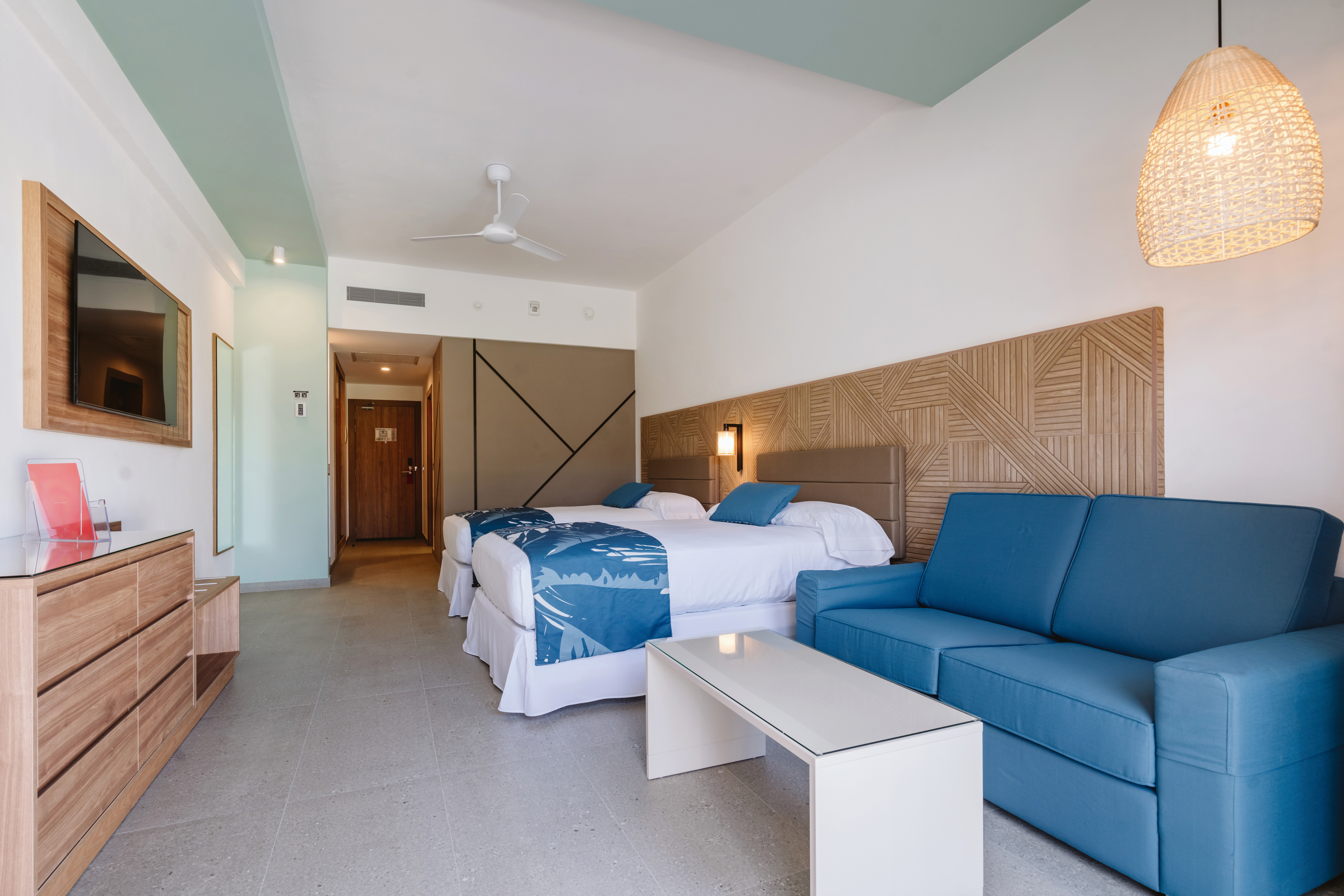 Double with Private Pool