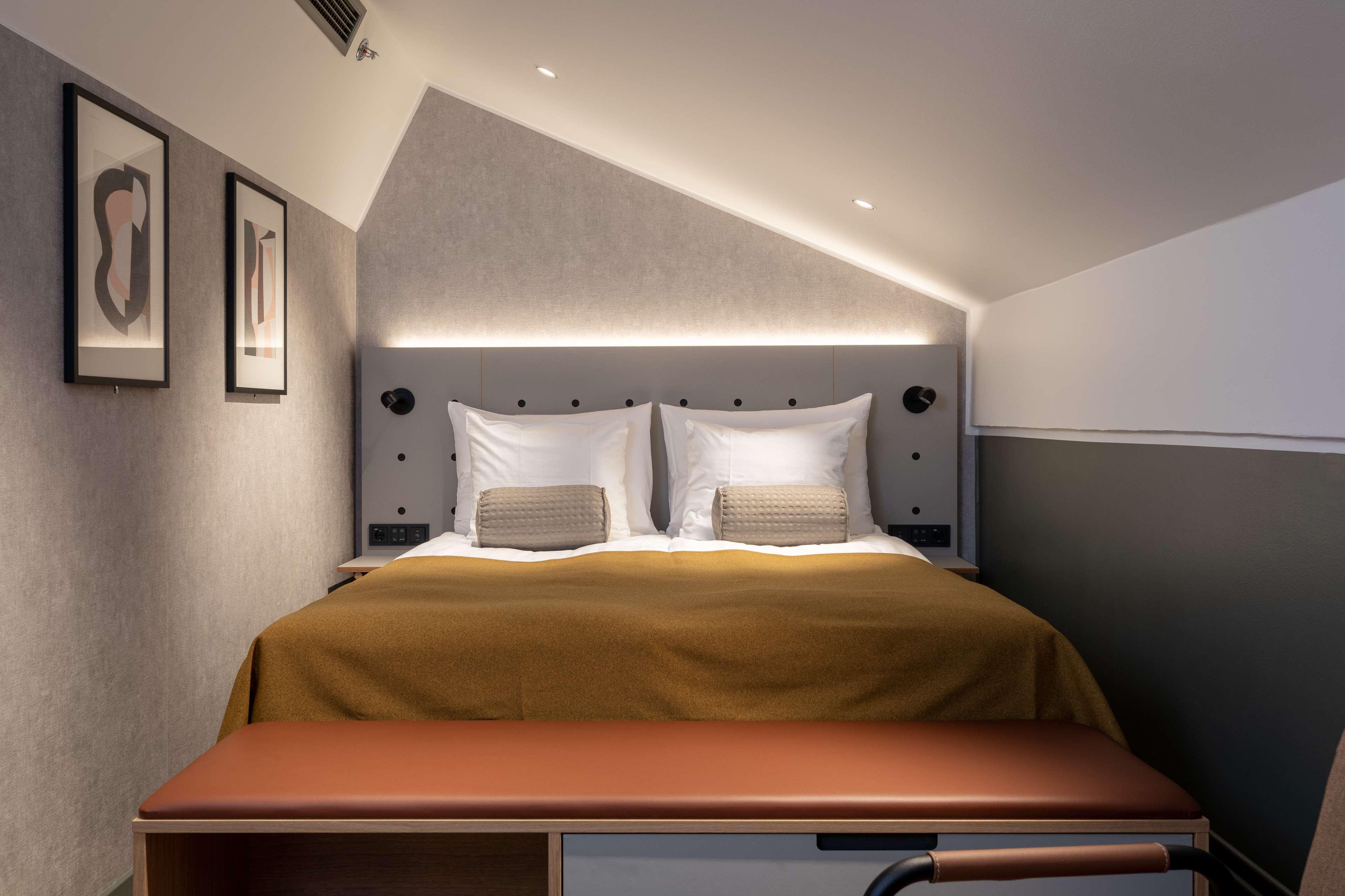 Double Single Room Without Window