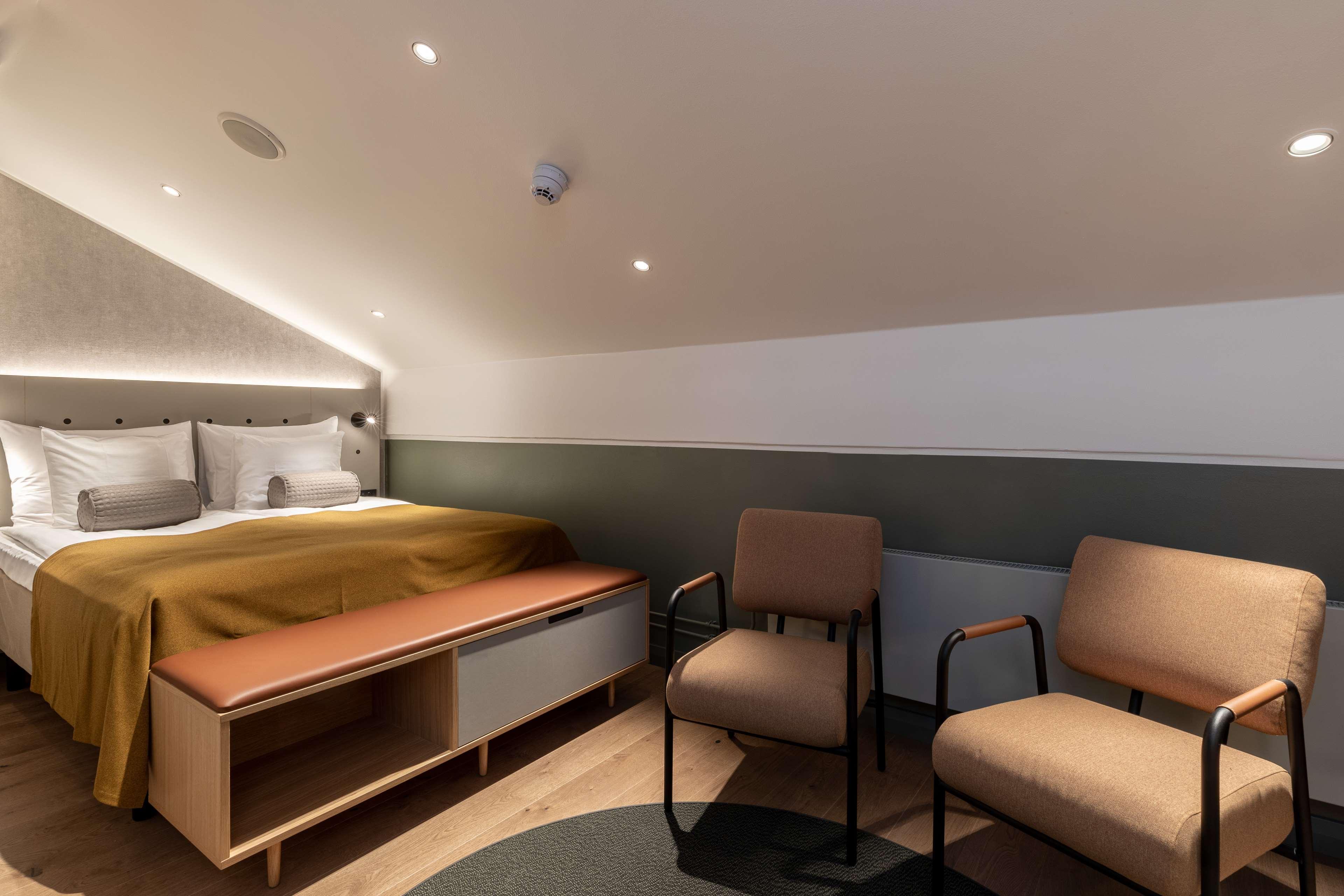 Double Single Room Without Window