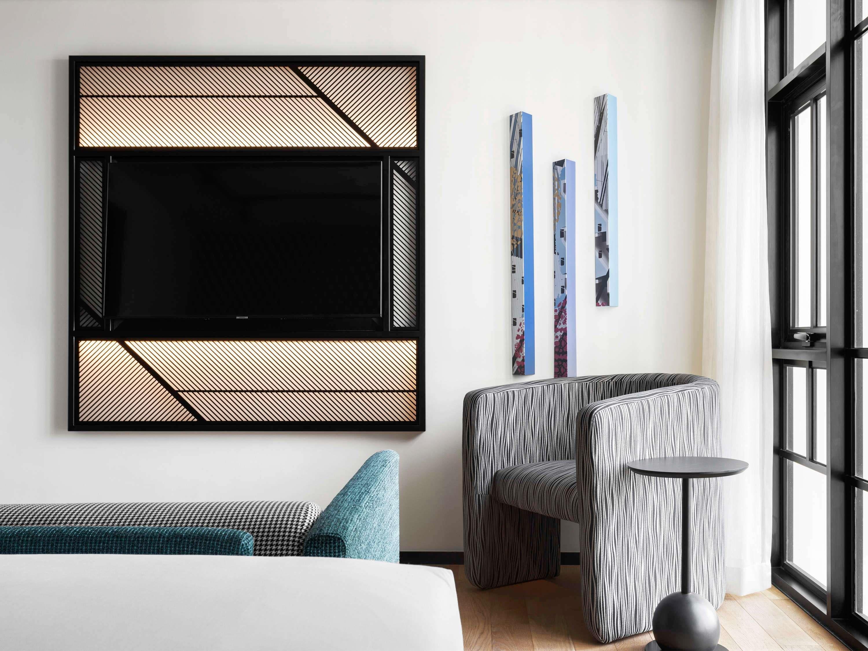 Double Queen Size Bed