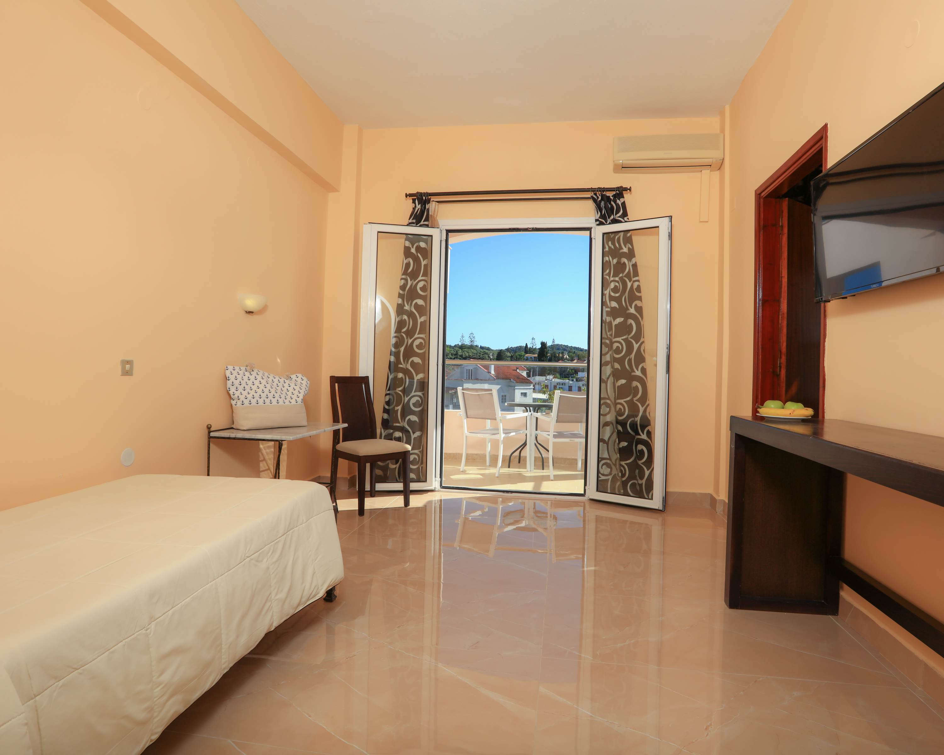 Junior Suite Mountain View