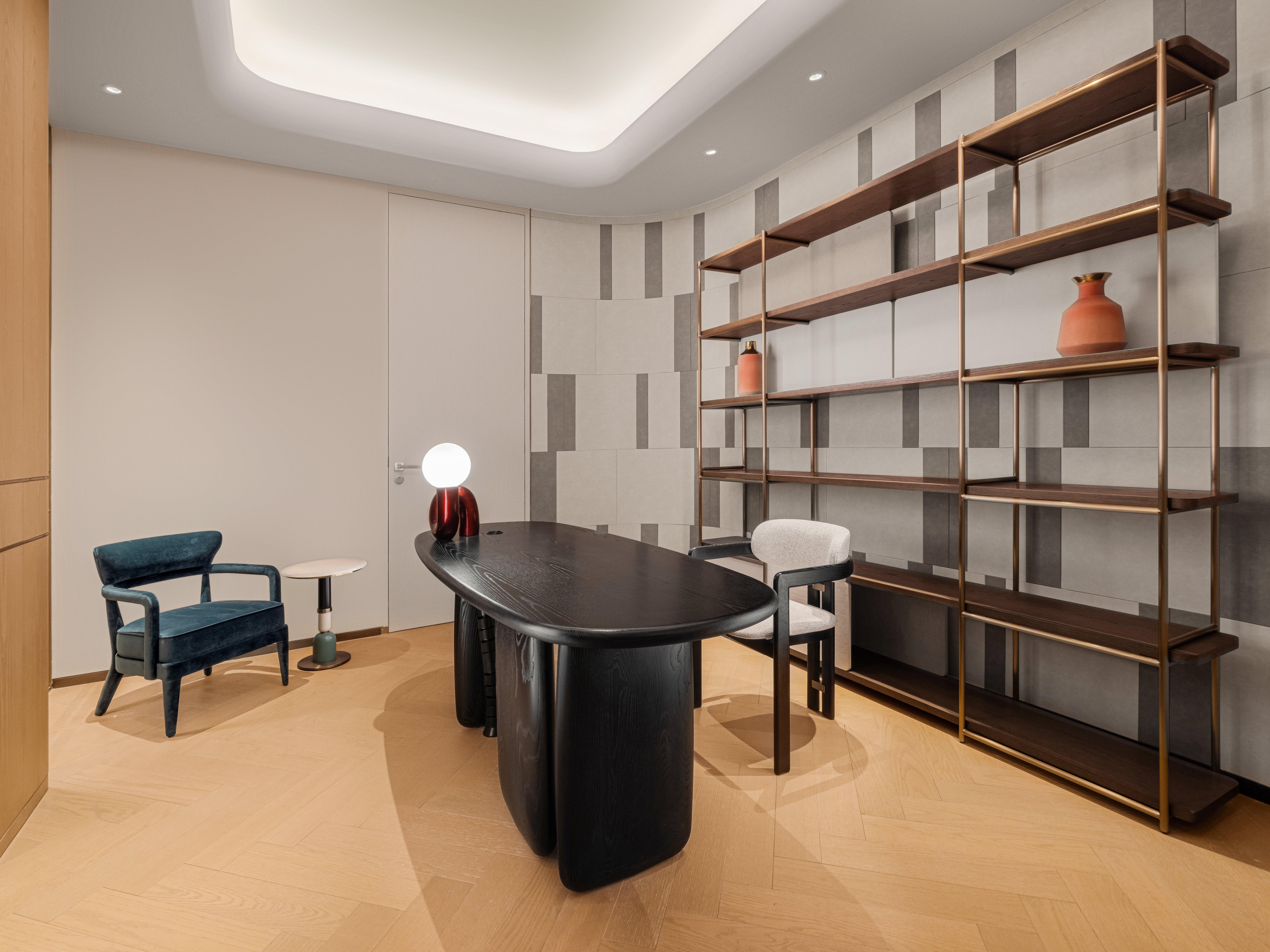 Suite with Kitchenette