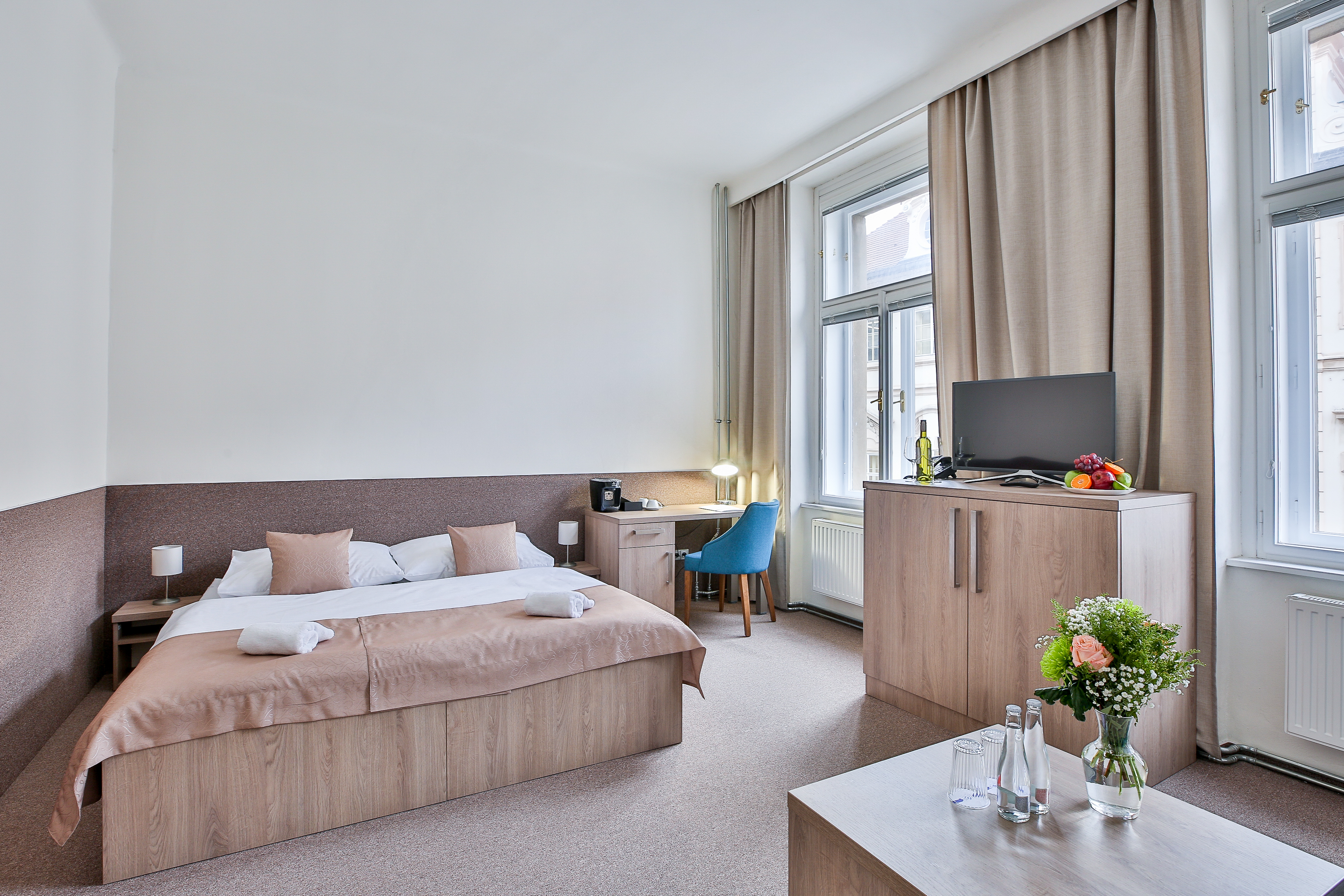 Double or Twin Standard