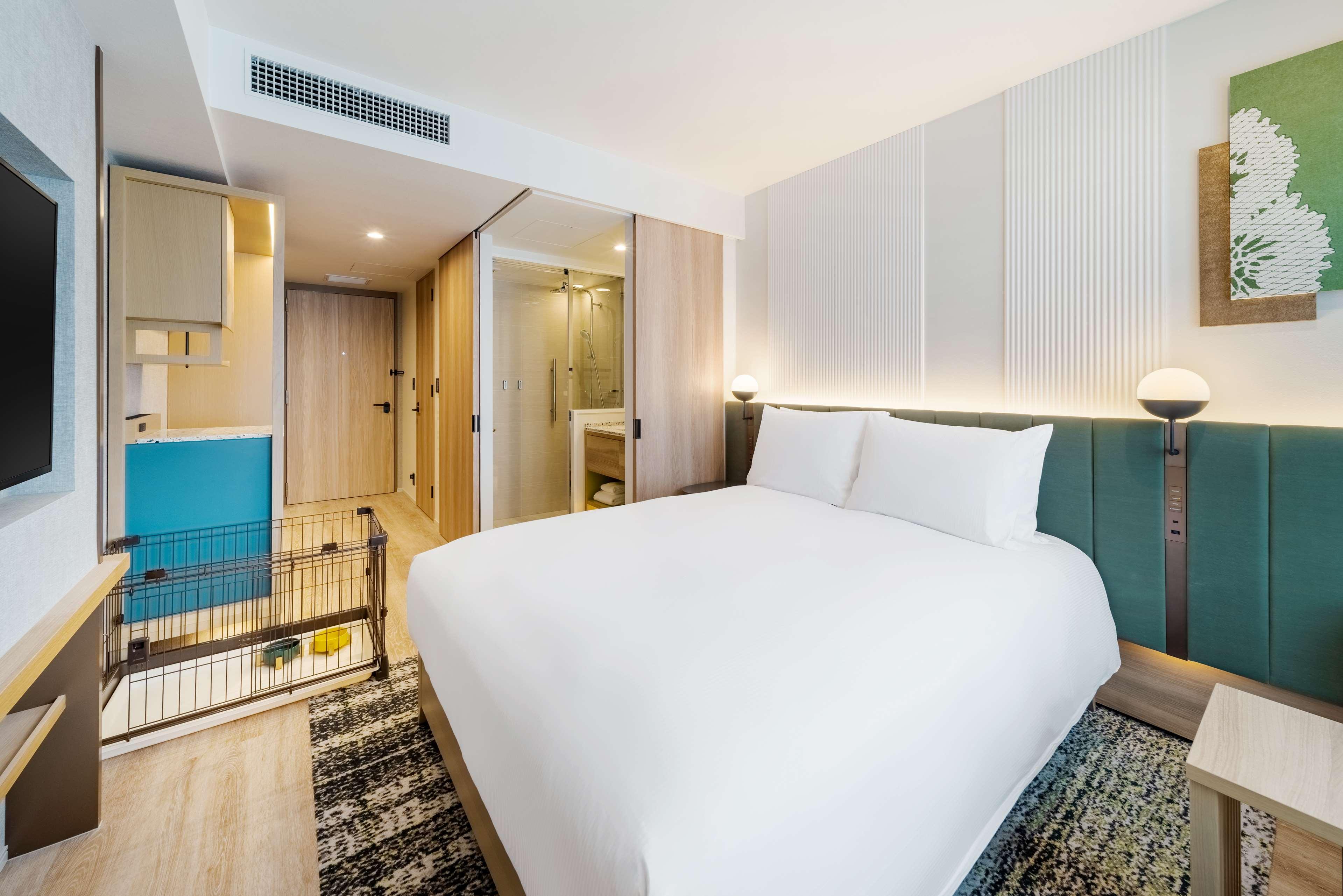 Double Superior Queen Bed