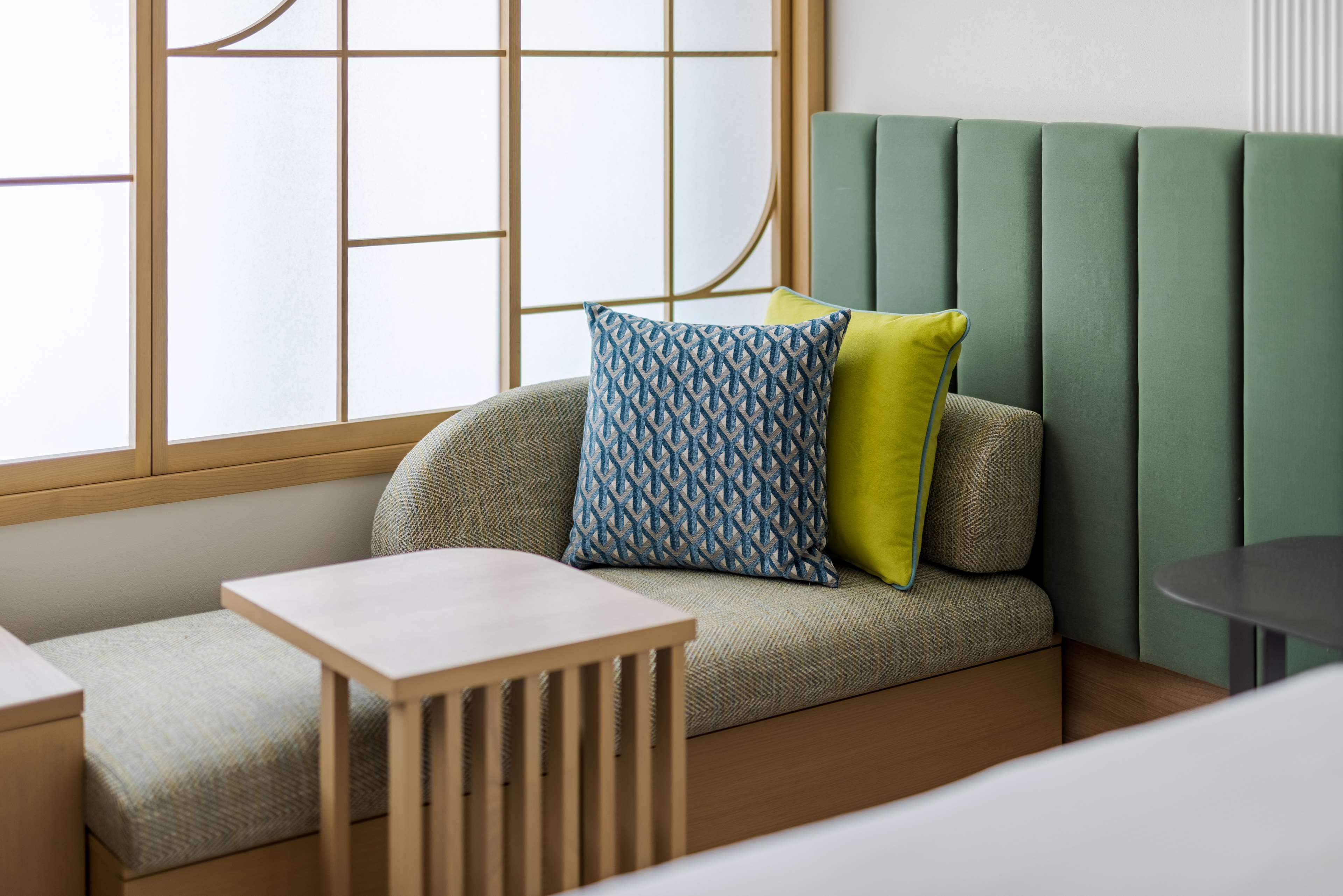 Double Guest Room Queen Bed