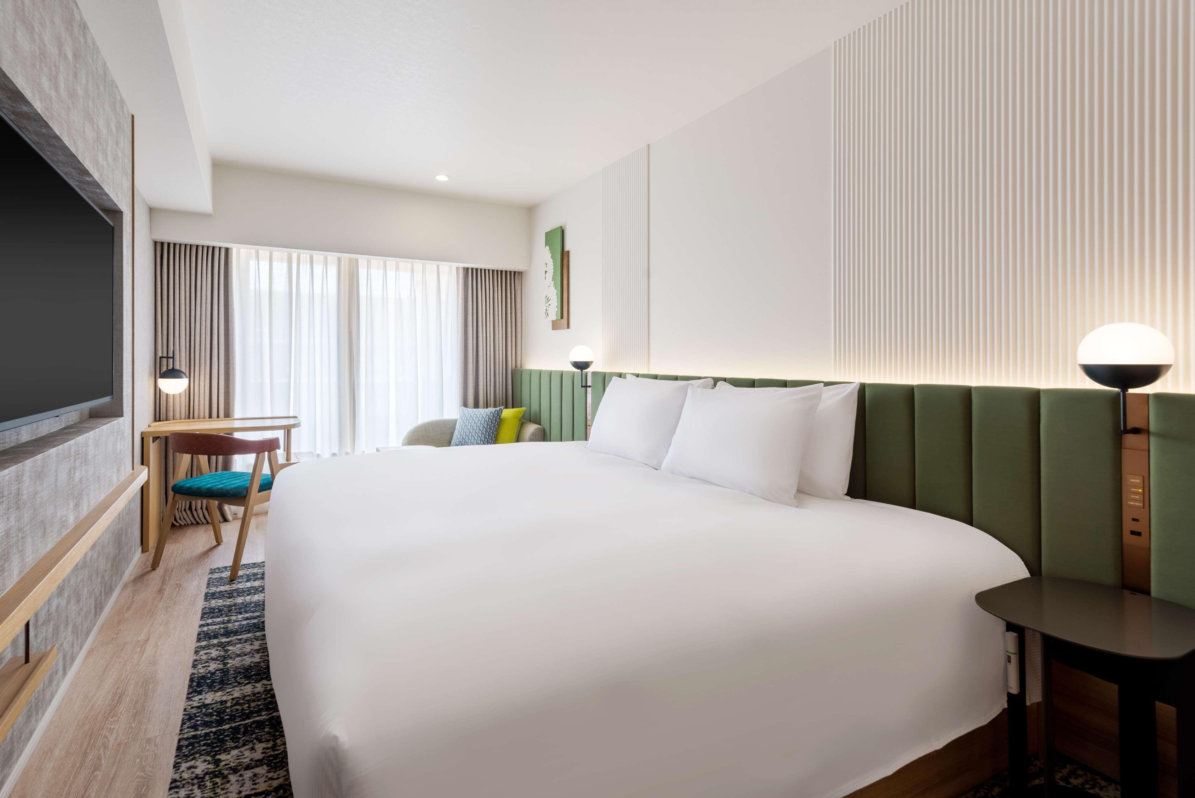 Double Superior King Bed