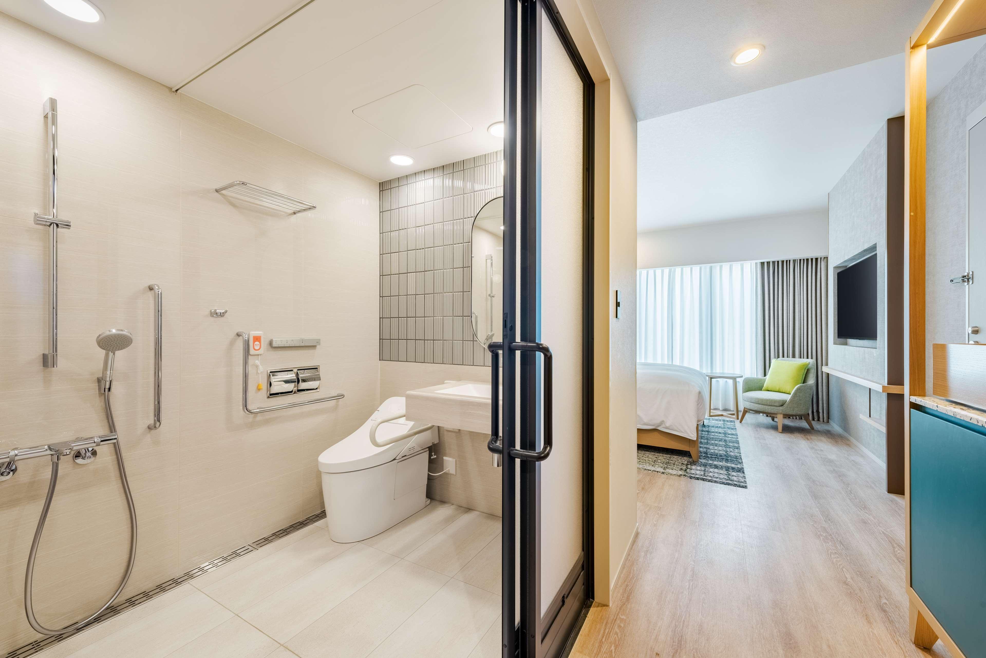 Double Accessible-queen Size Bed