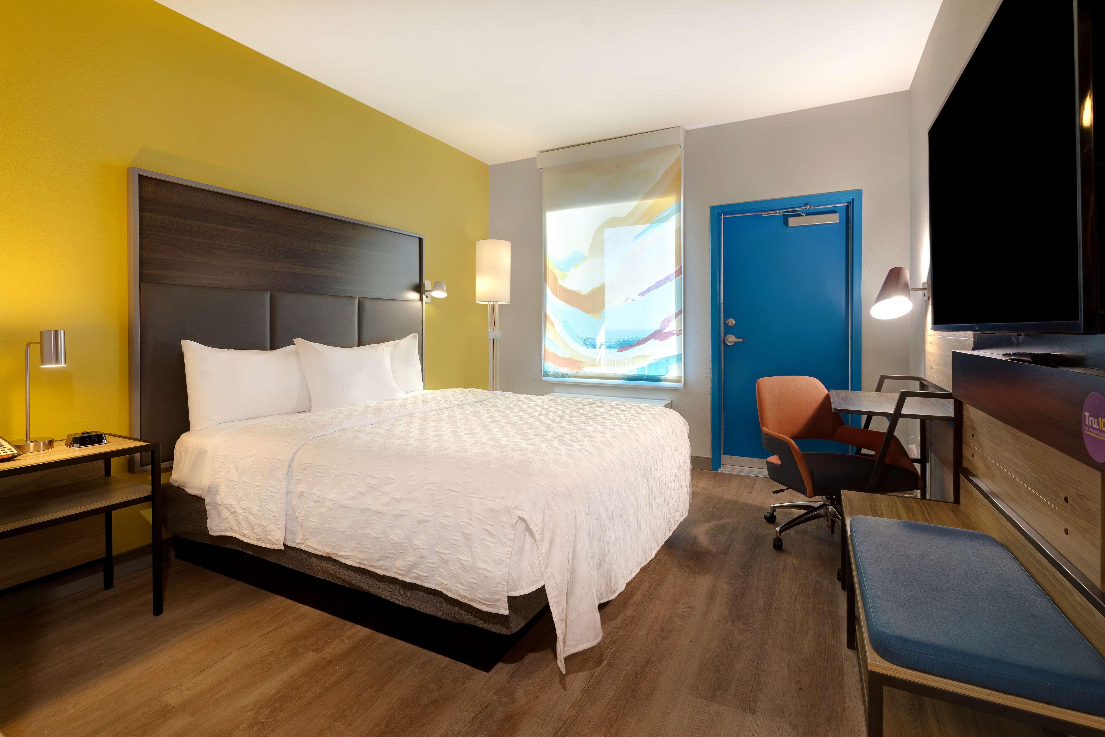 Double Ocean Front King Bed