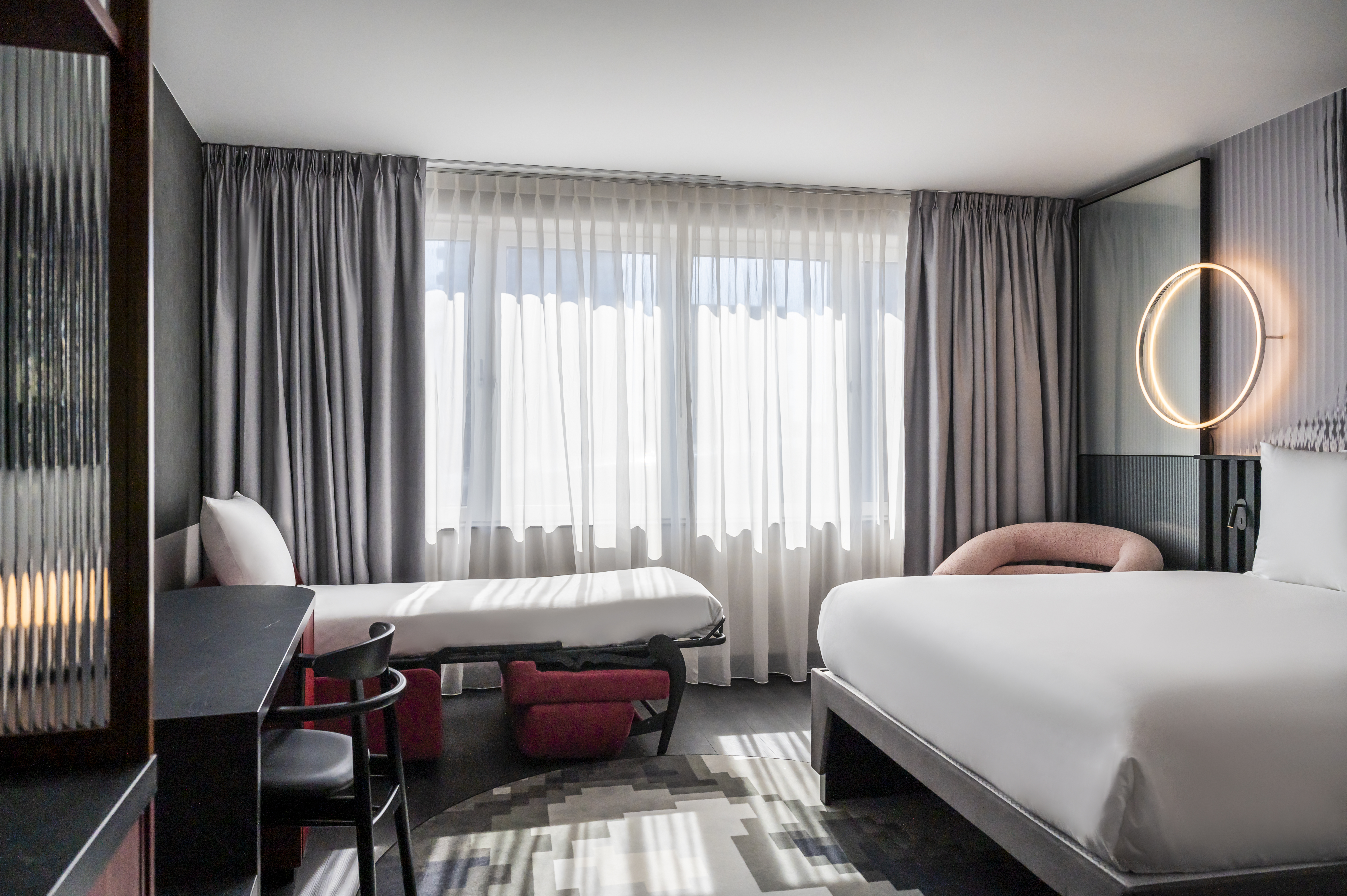 Double Superior Queen Bed