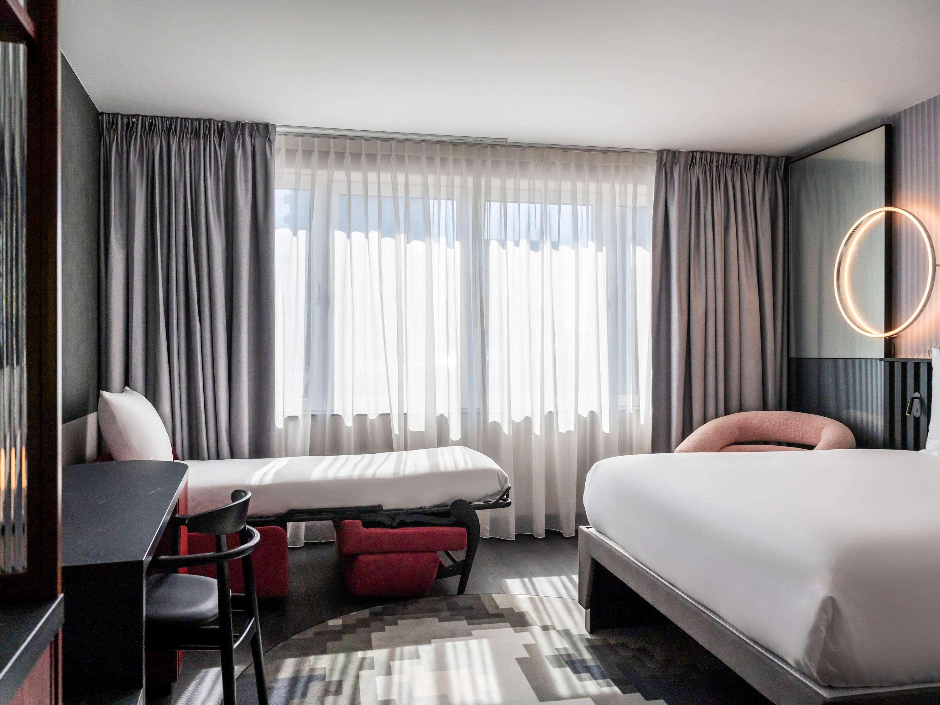 Double Superior Queen Bed