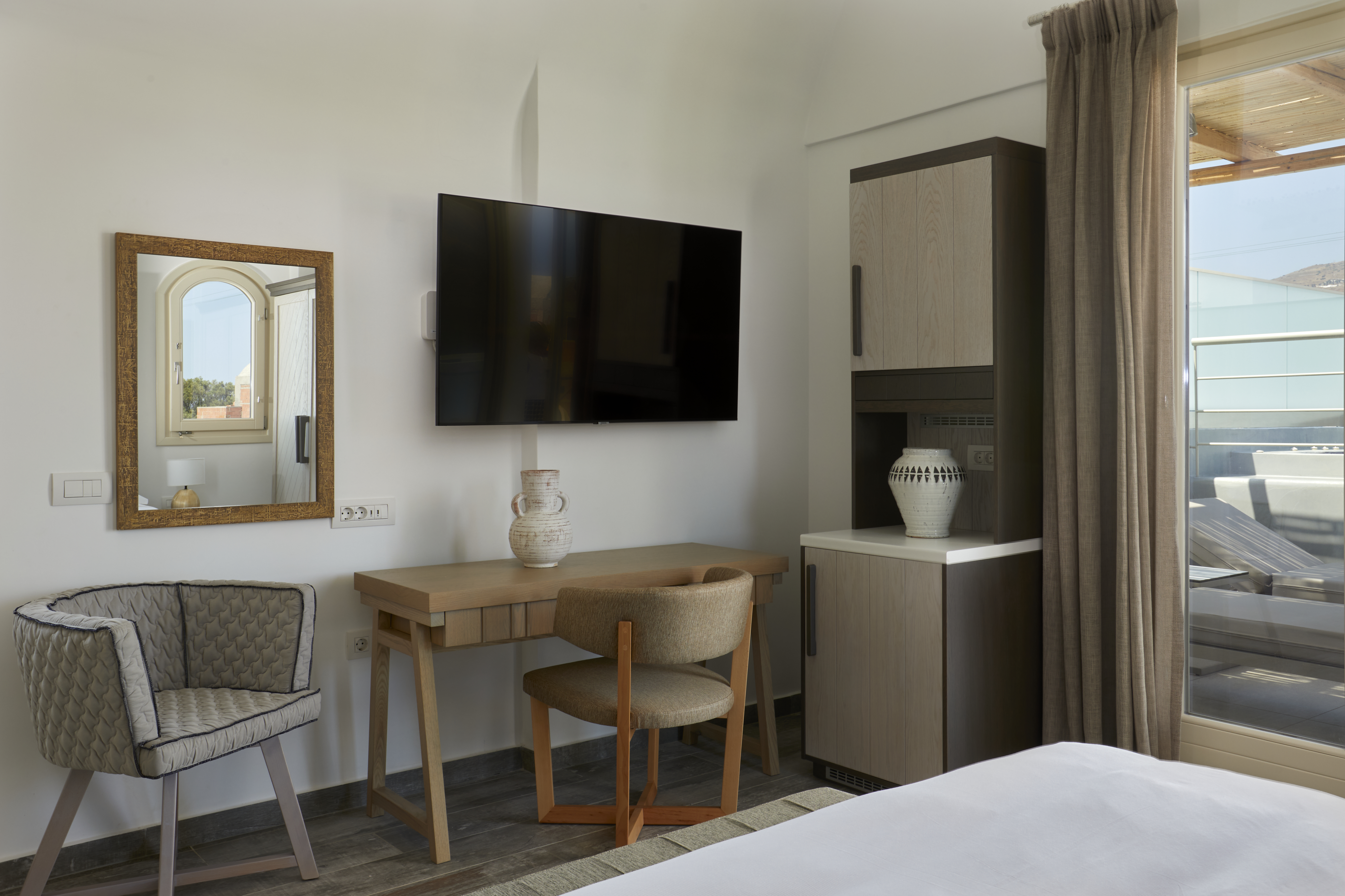 Double Guest Room King Bed