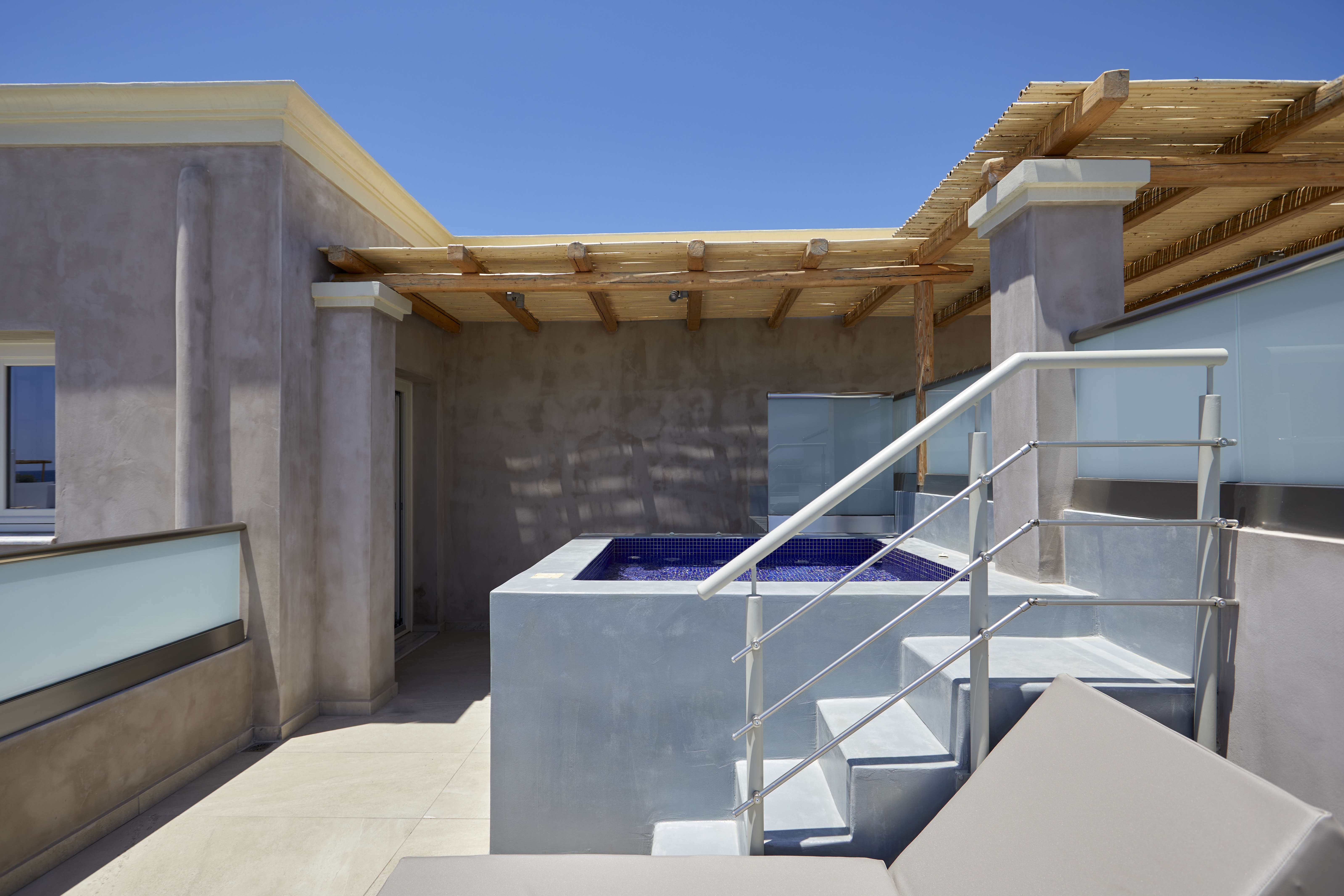 Double Guest Room King Bed