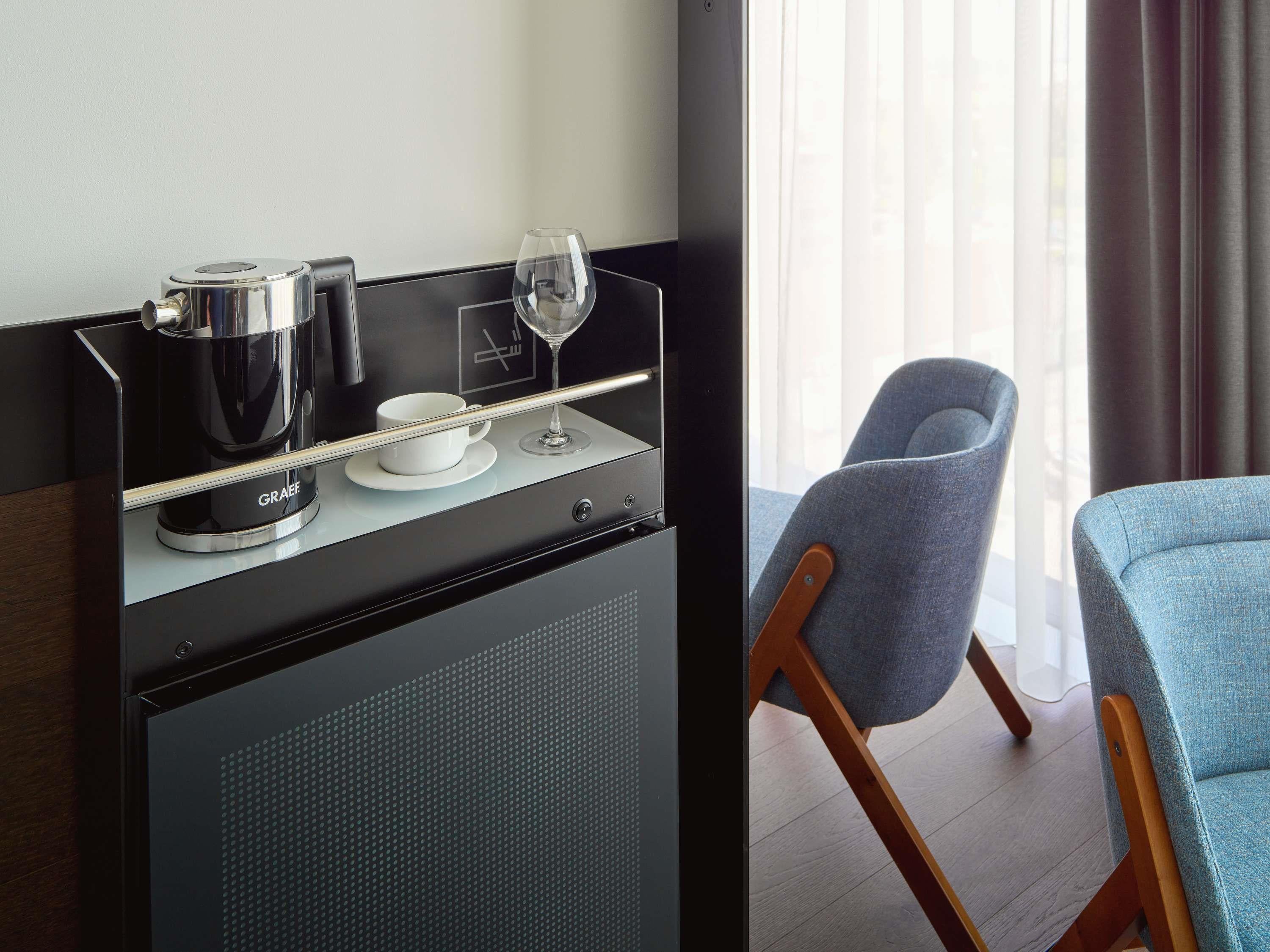 Double Deluxe King Bed