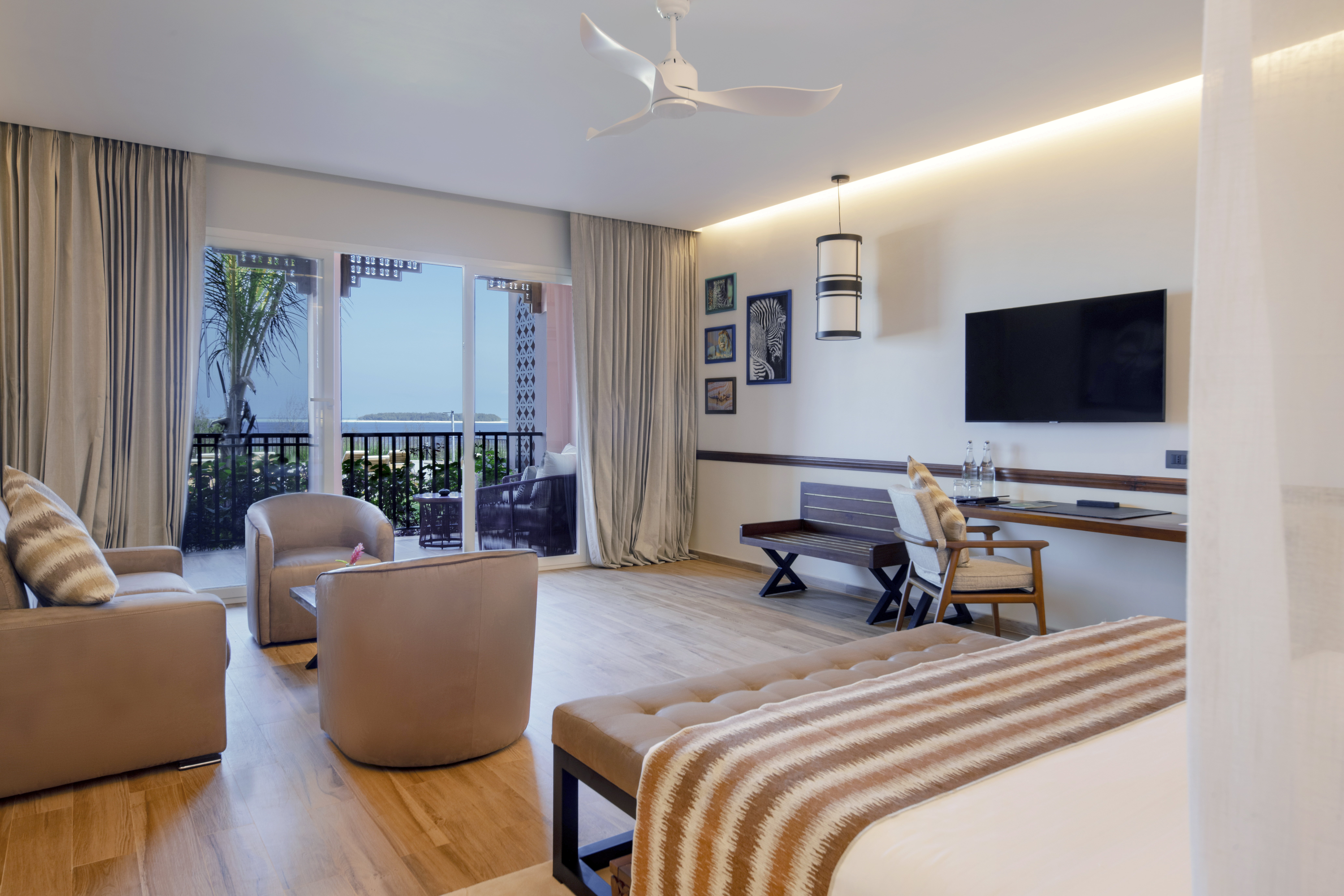 Suite Ocean View King Bed