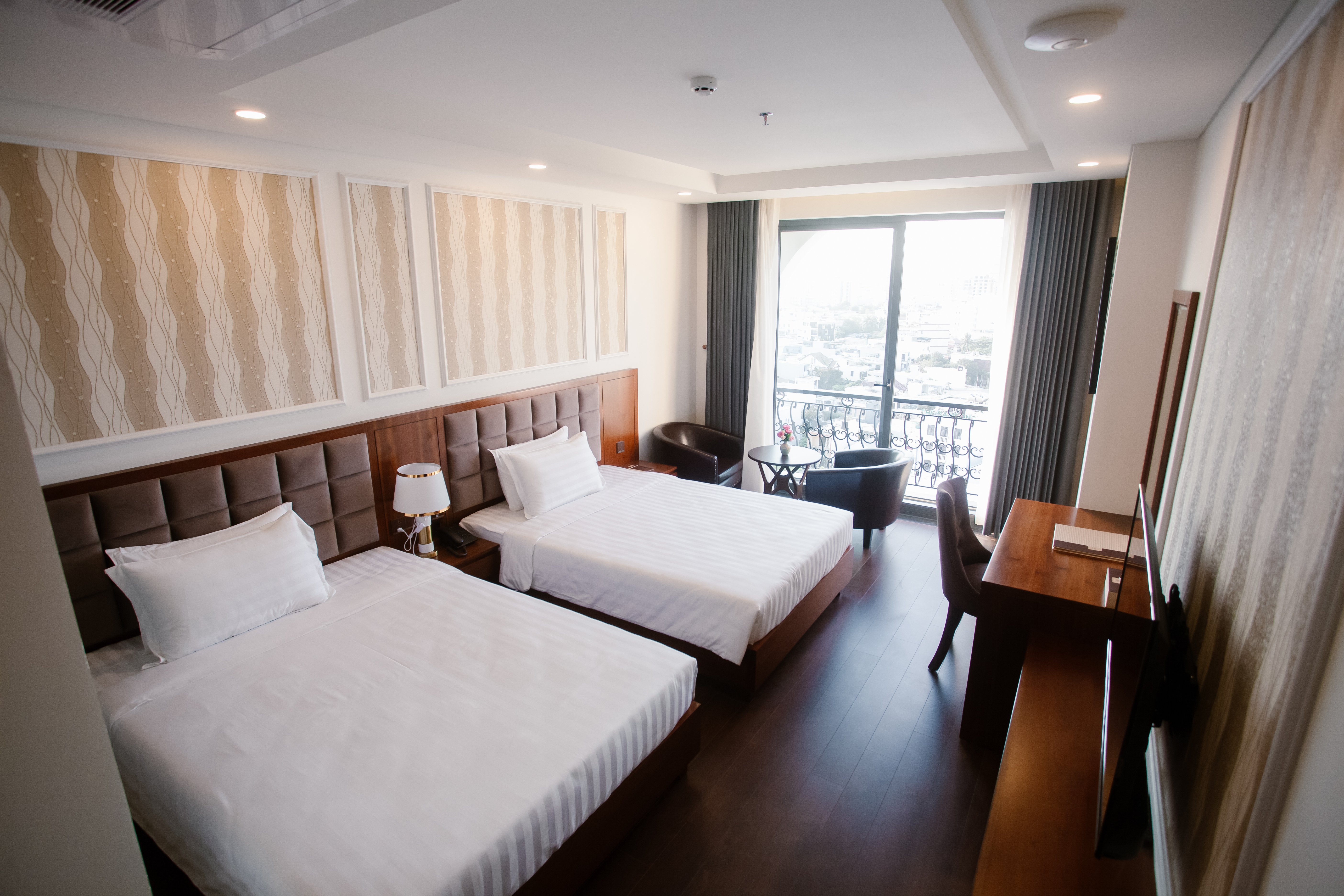 Twin Deluxe with Balcony