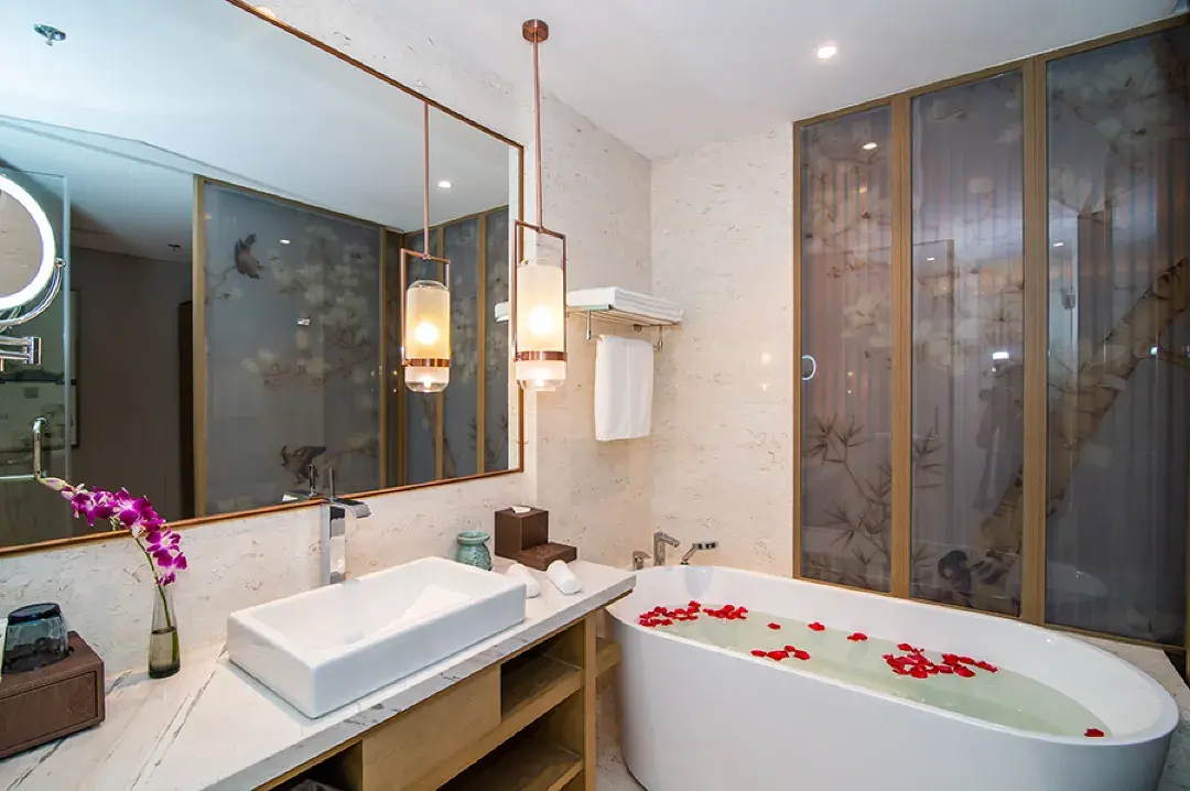 Double Deluxe Lake View