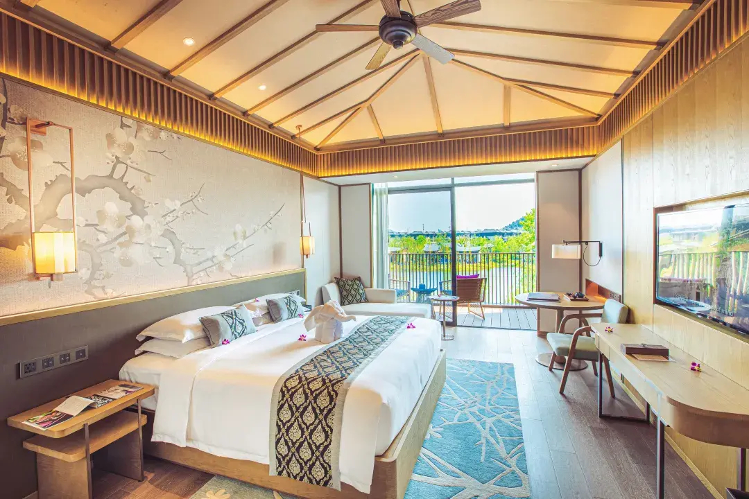 Double Deluxe Lake View