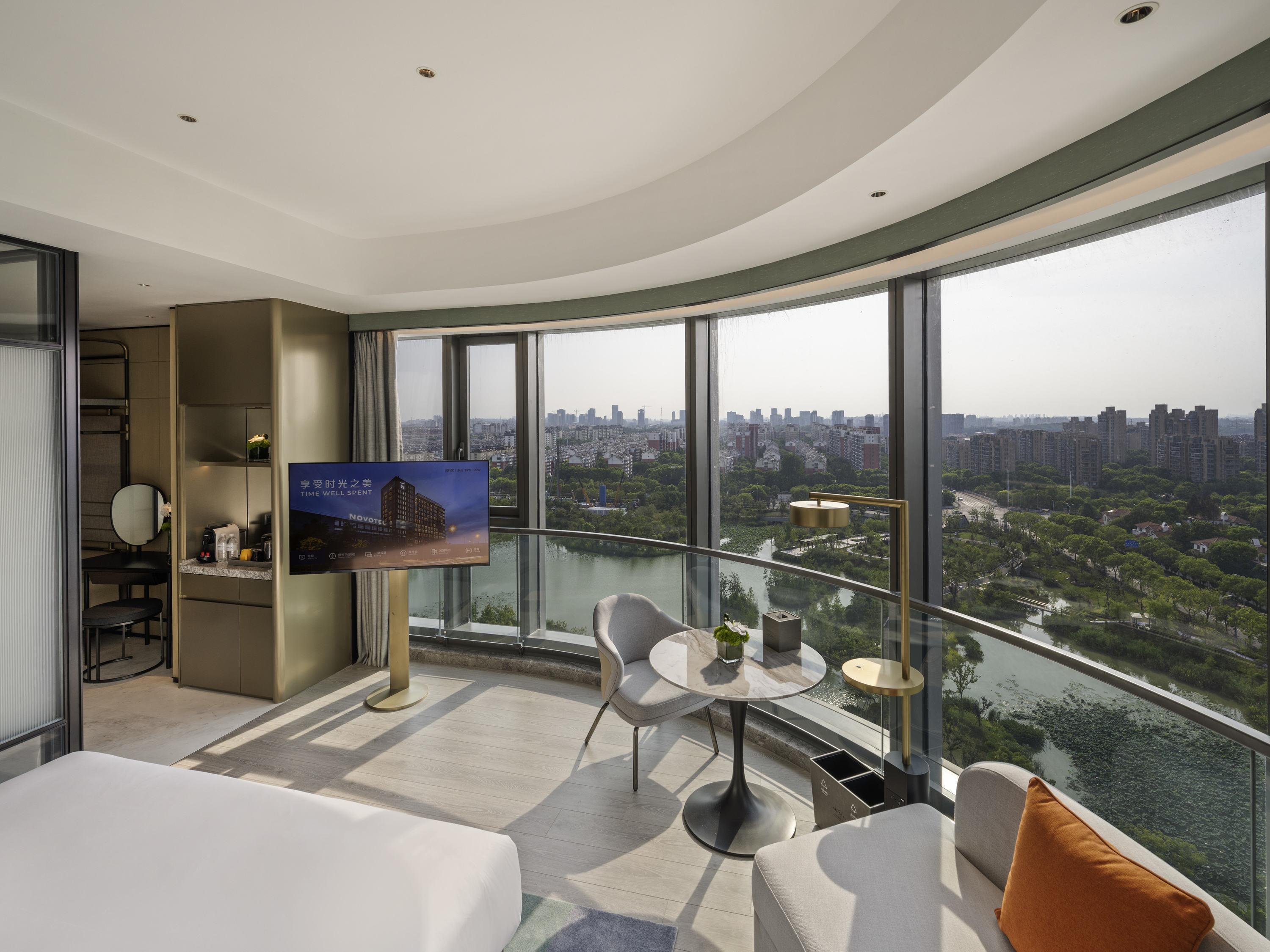 Double Deluxe Lake View