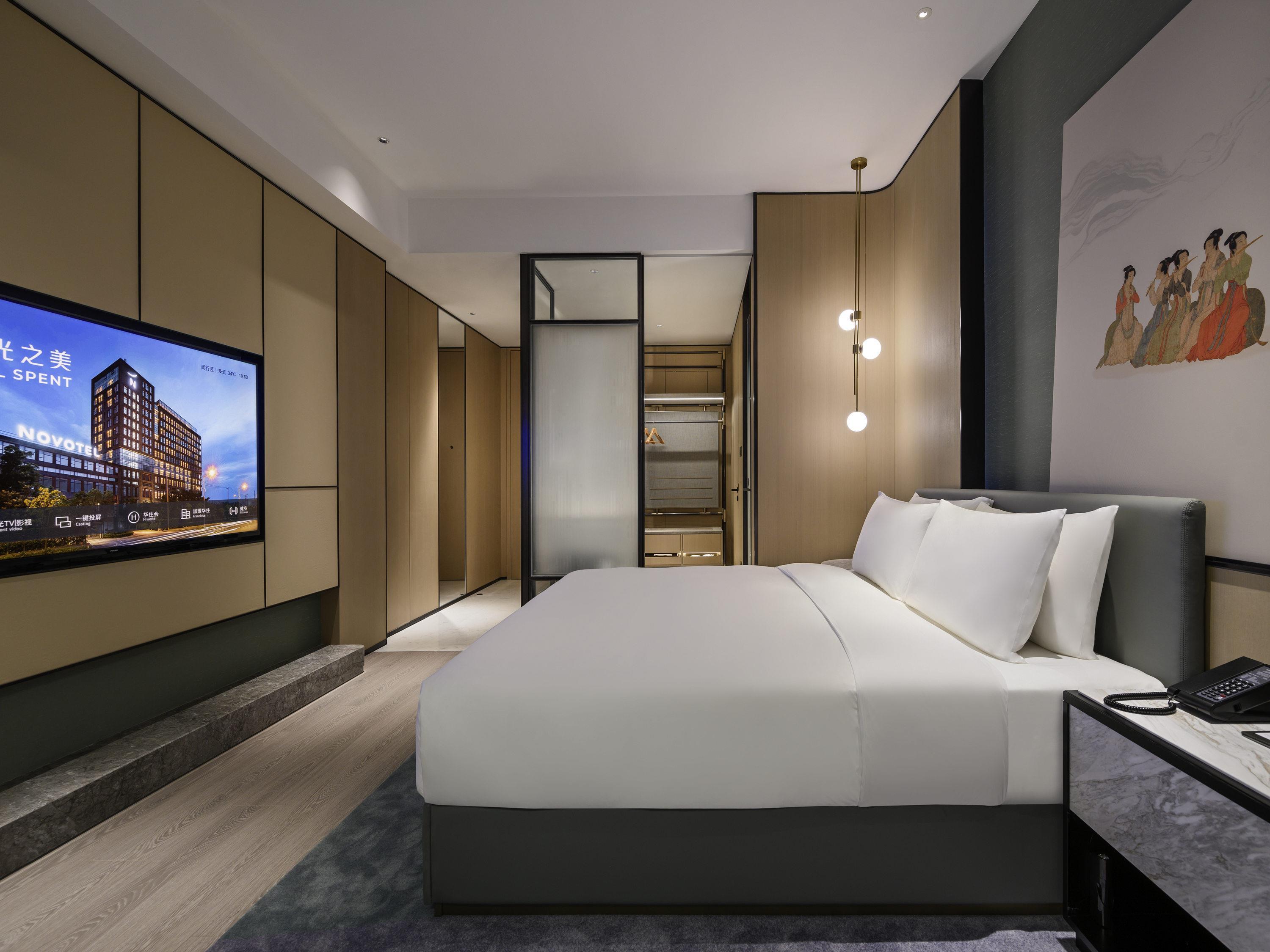 Double Superior King Bed