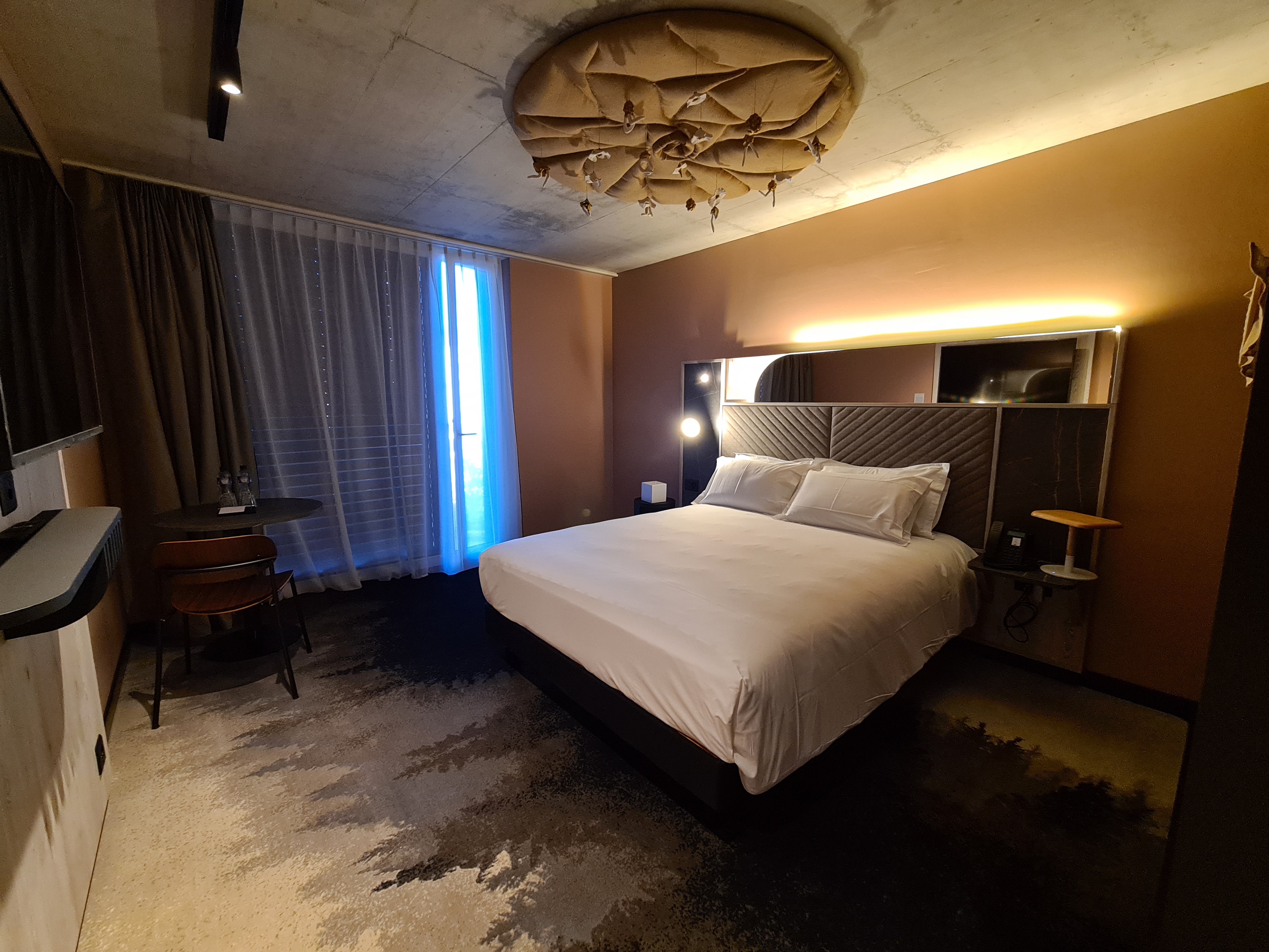 Double King Size Bed