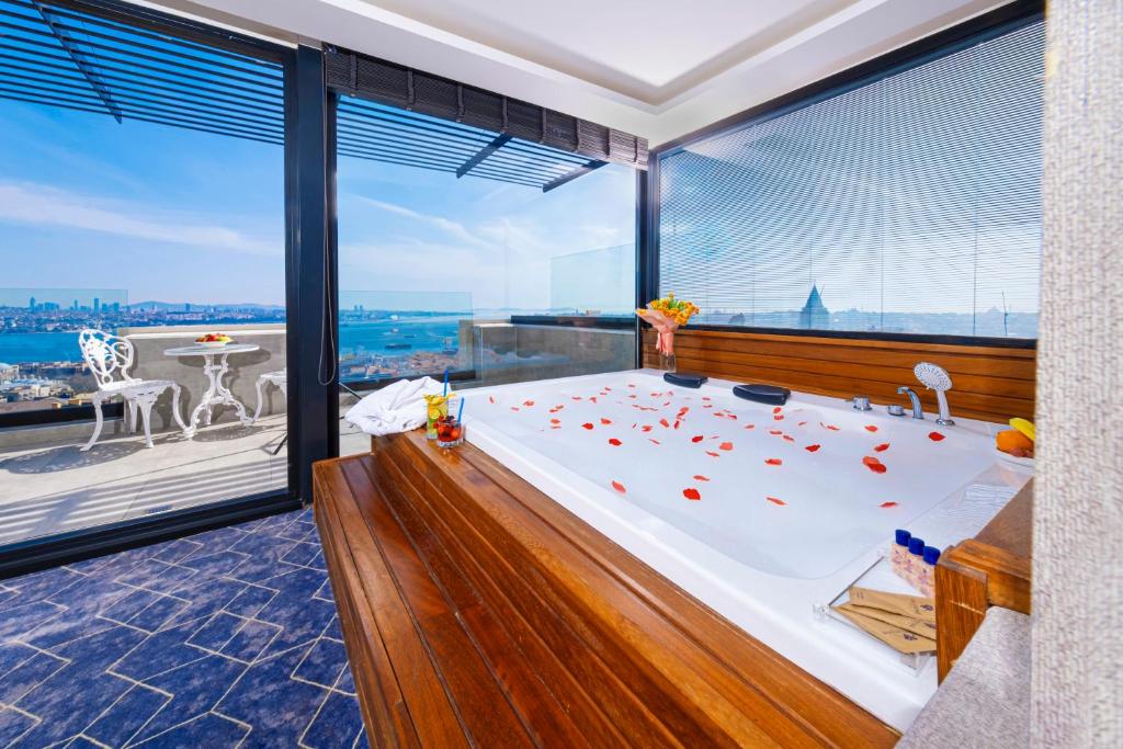 Double Sea View with Balcony