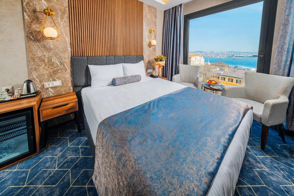 Double or Twin Sea View