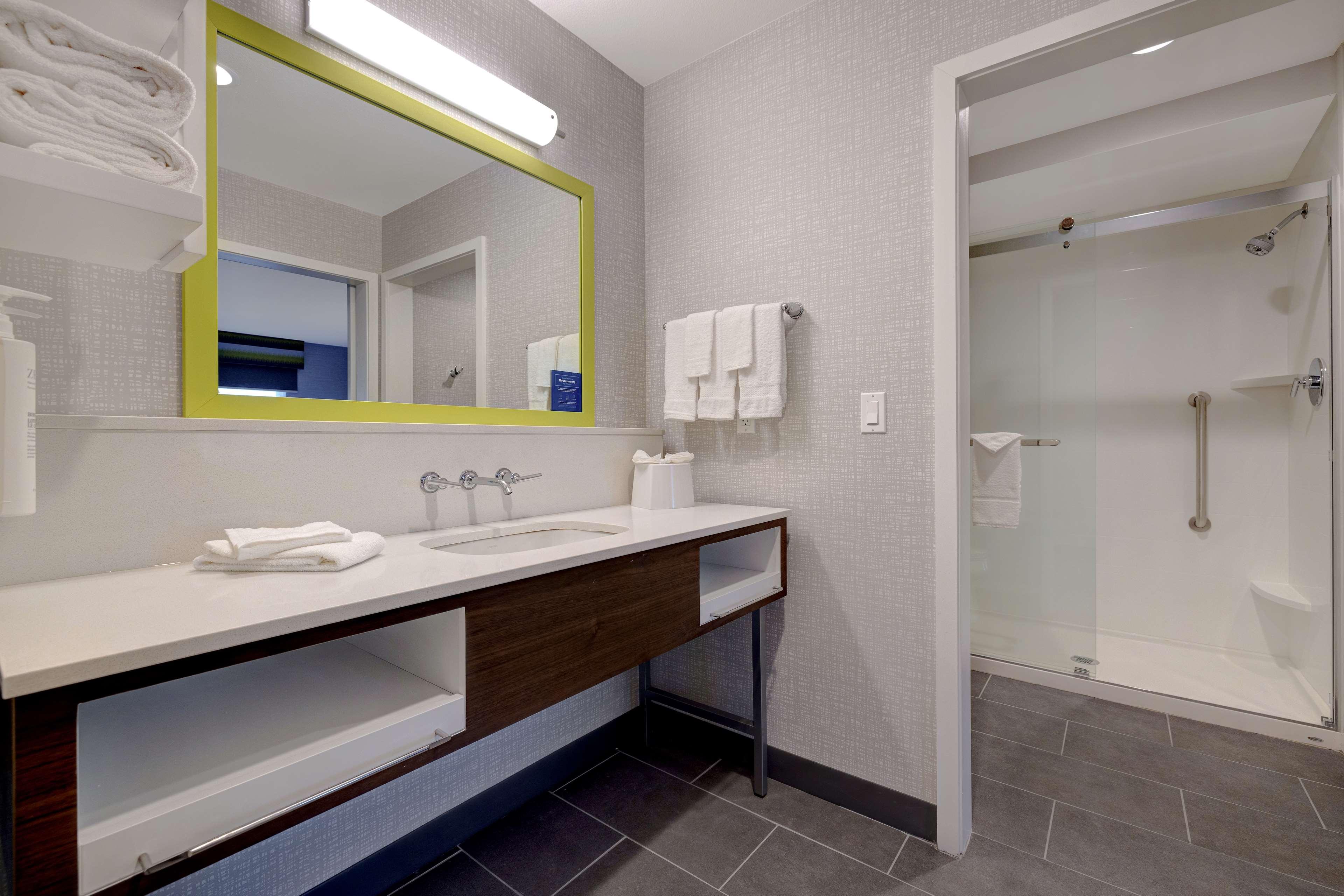 Studio Accessible-two Queen Beds