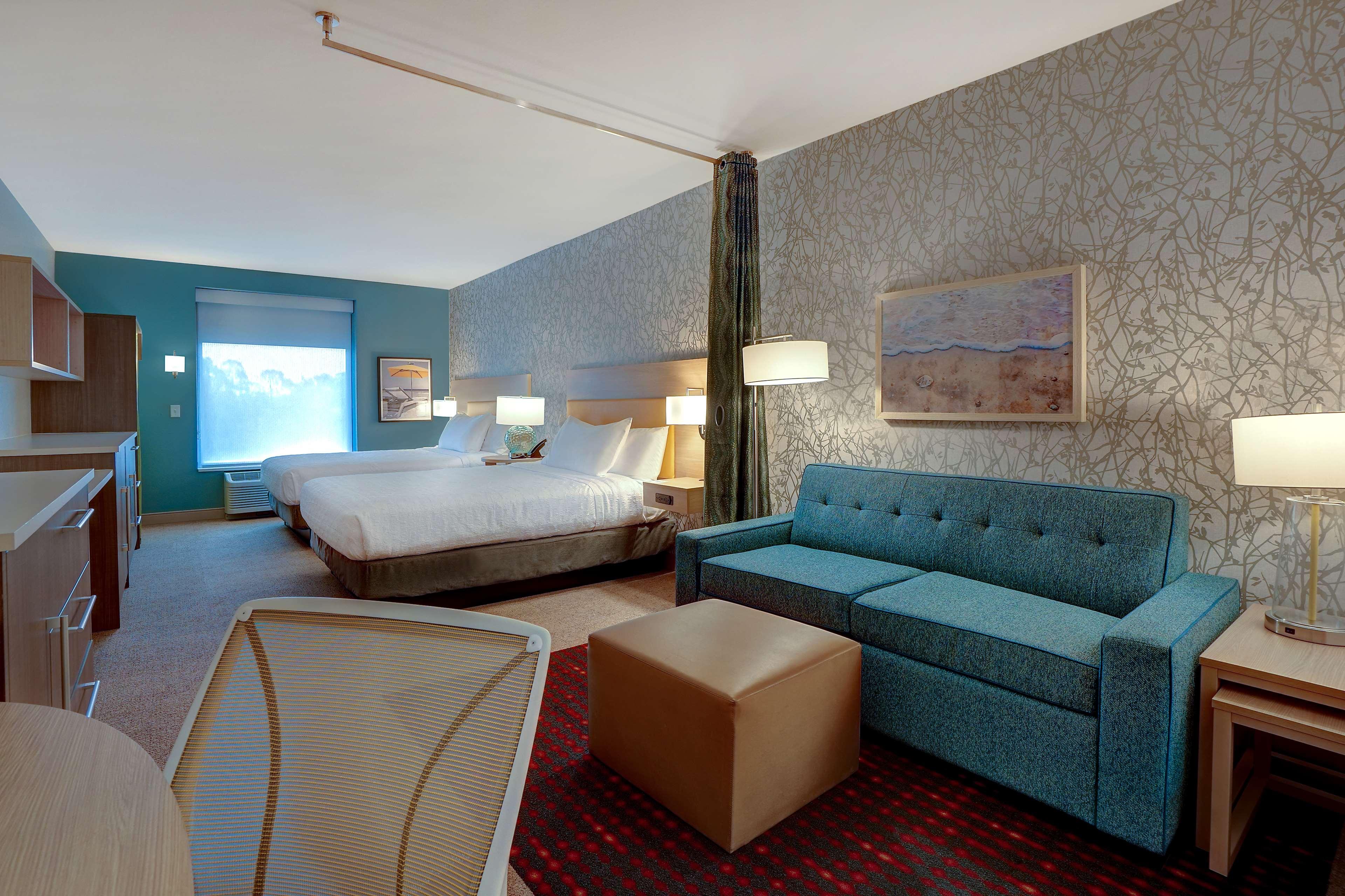 Studio Accessible-two Queen Beds