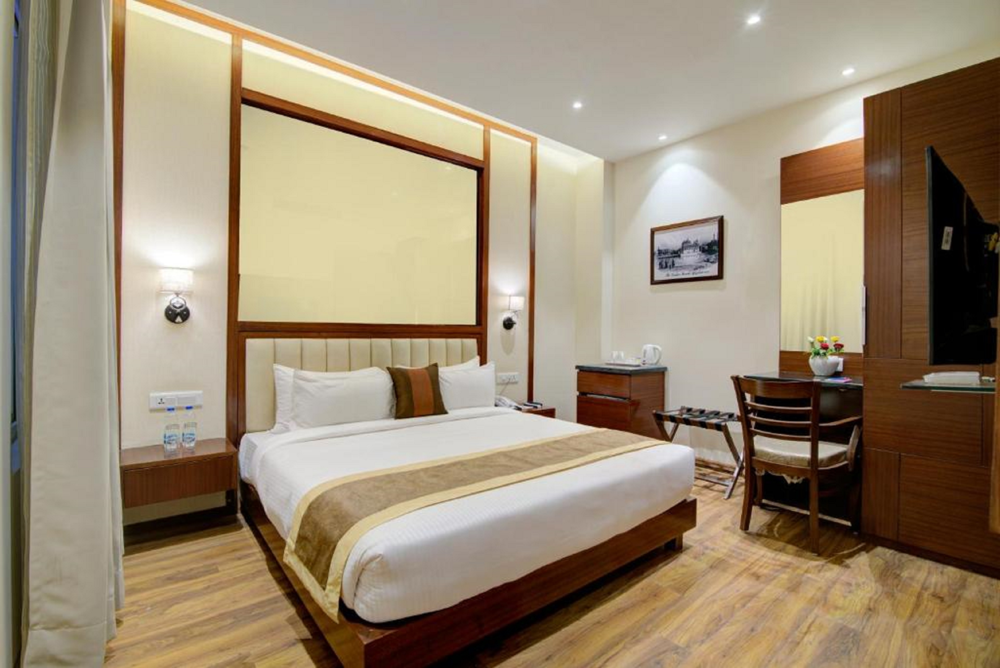 Double or Twin Classic One Bedroom