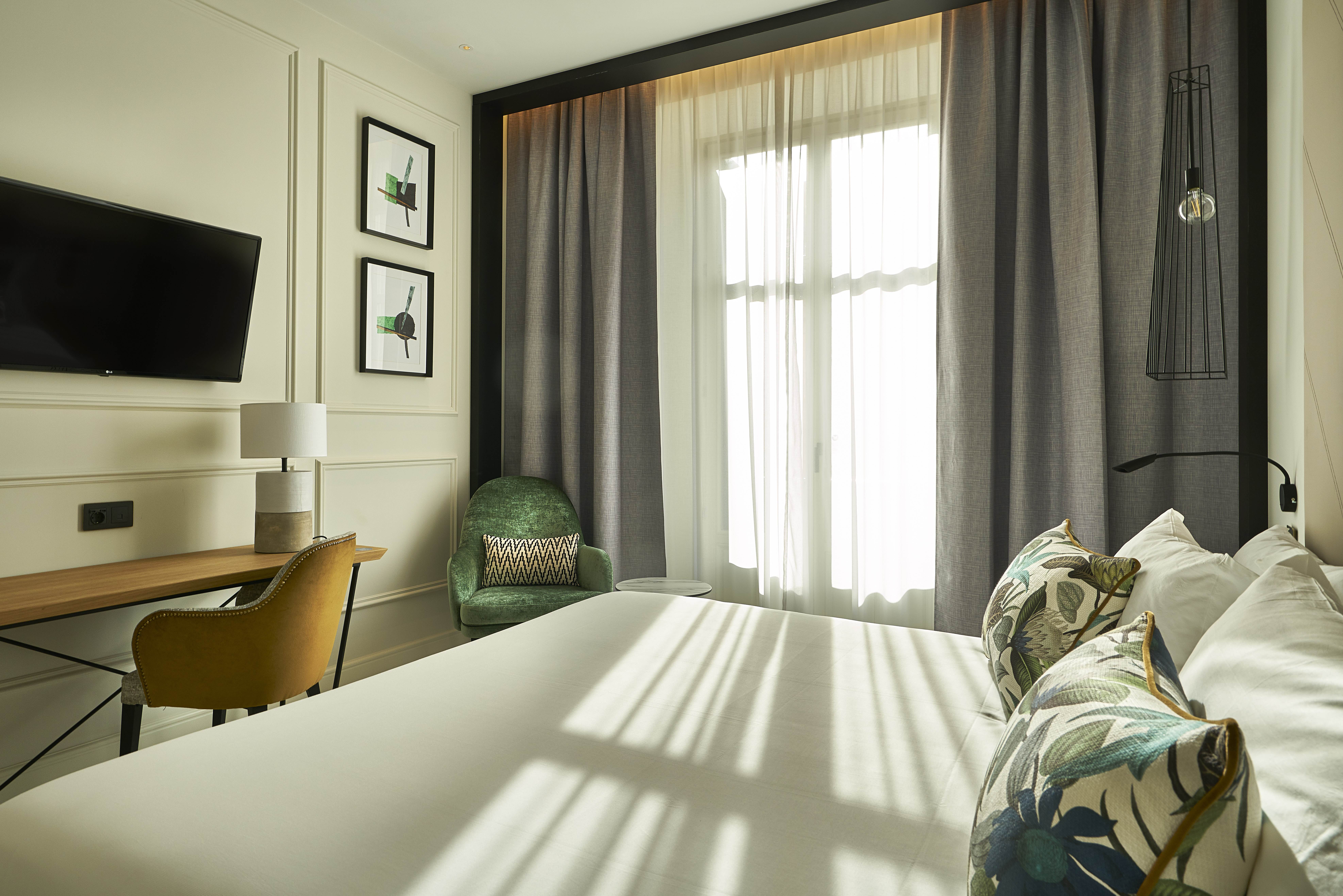 Double or Twin Standard