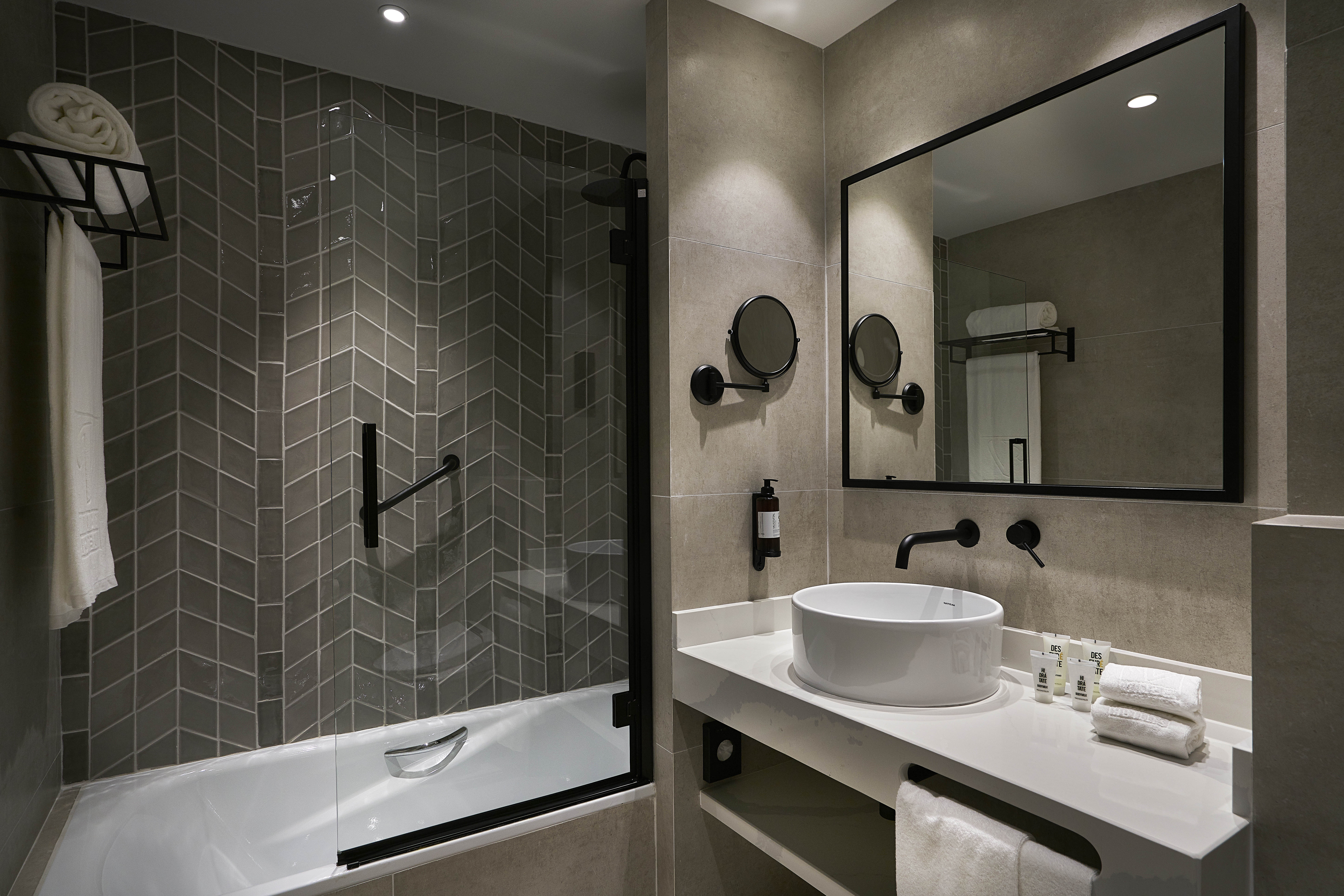 Double or Twin Standard