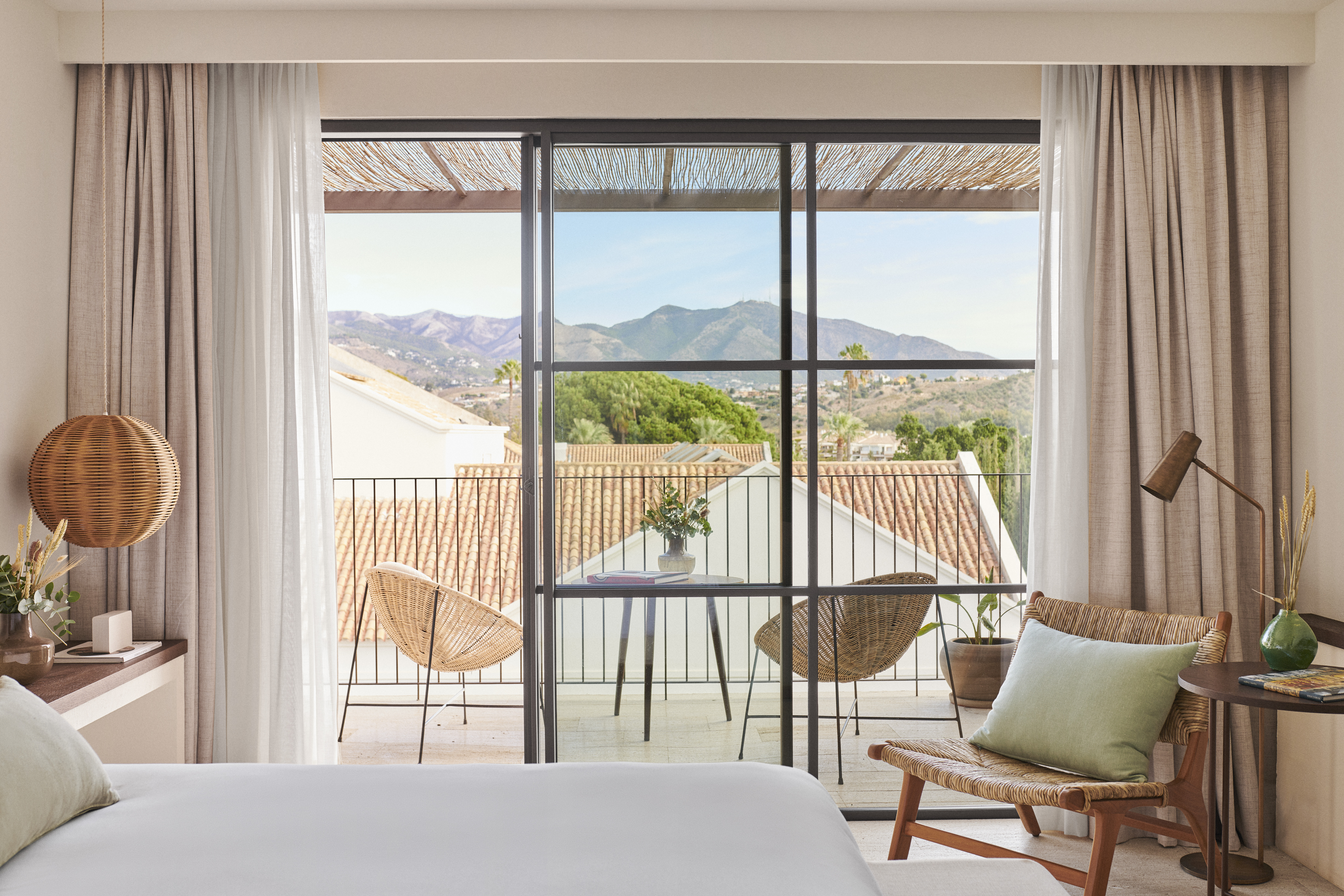 Double King Size Bed