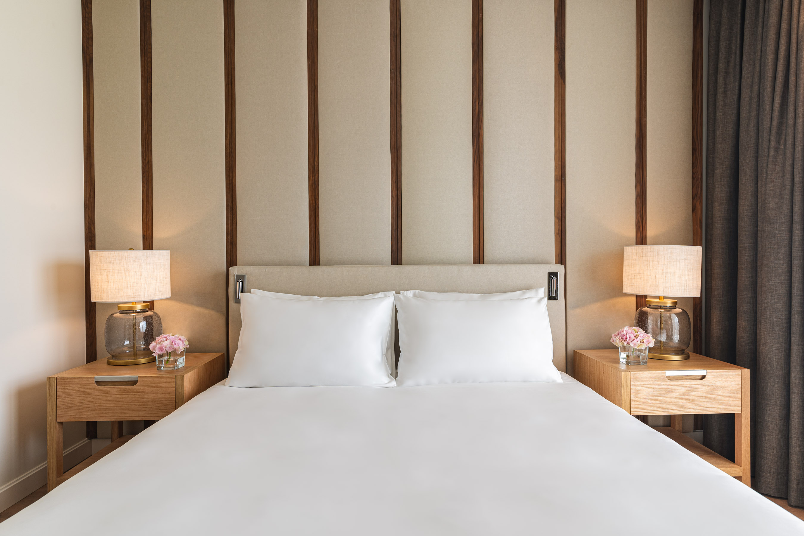 Suite Deluxe Queen Bed