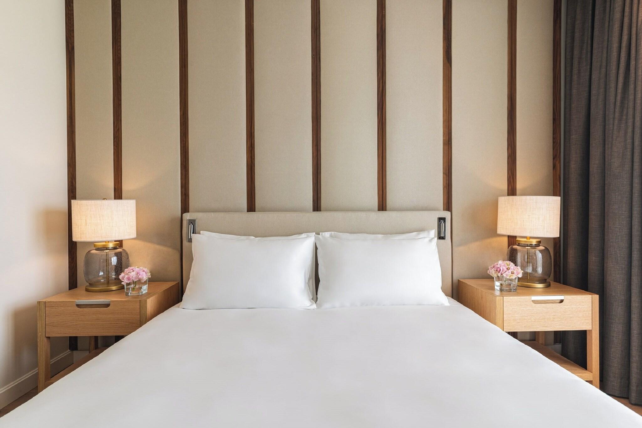 Suite Premium Queen Bed