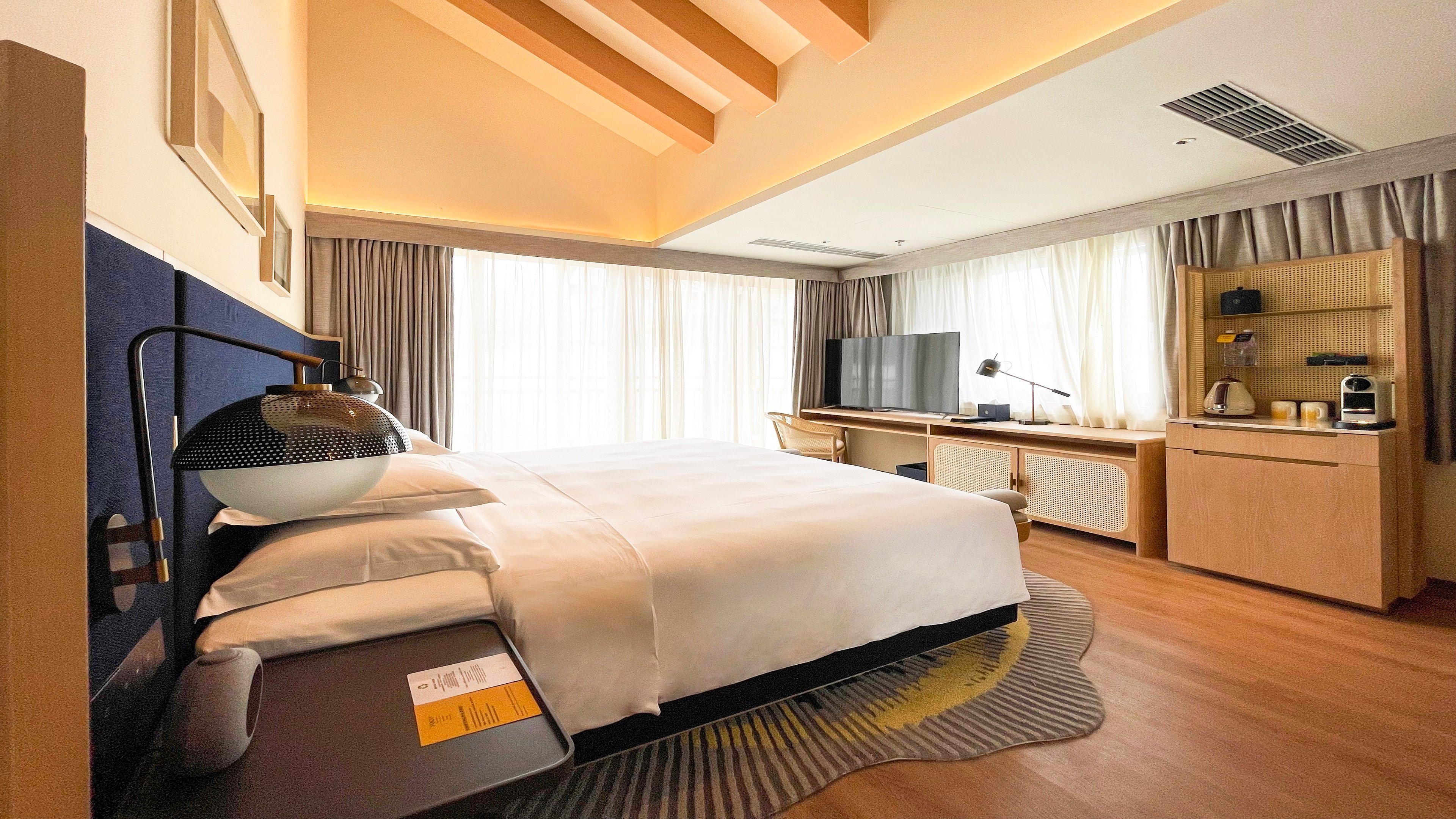 Suite with Kitchenette