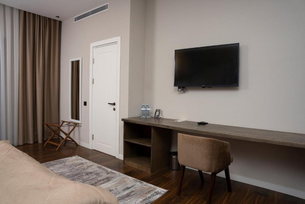 Double or Twin Deluxe