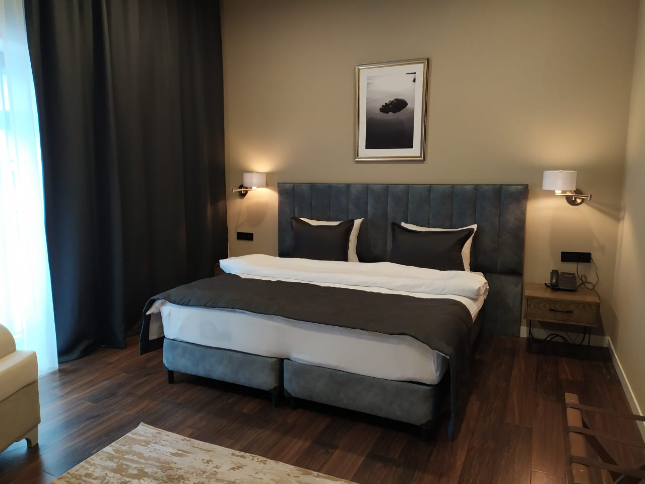 Double Single Deluxe One Bed