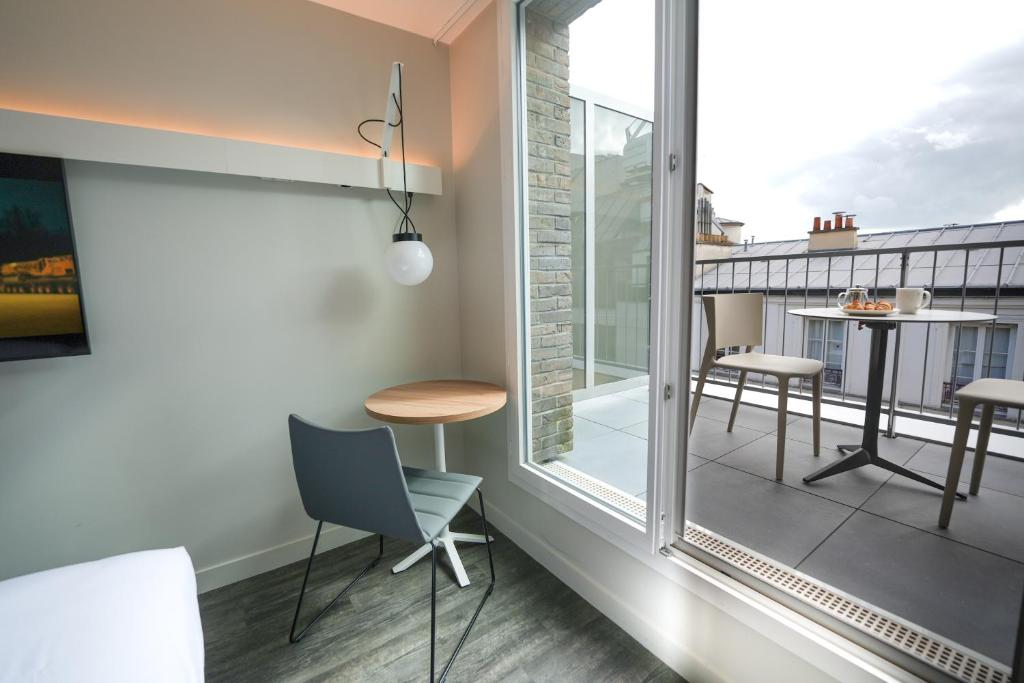 Double Superior with Balcony