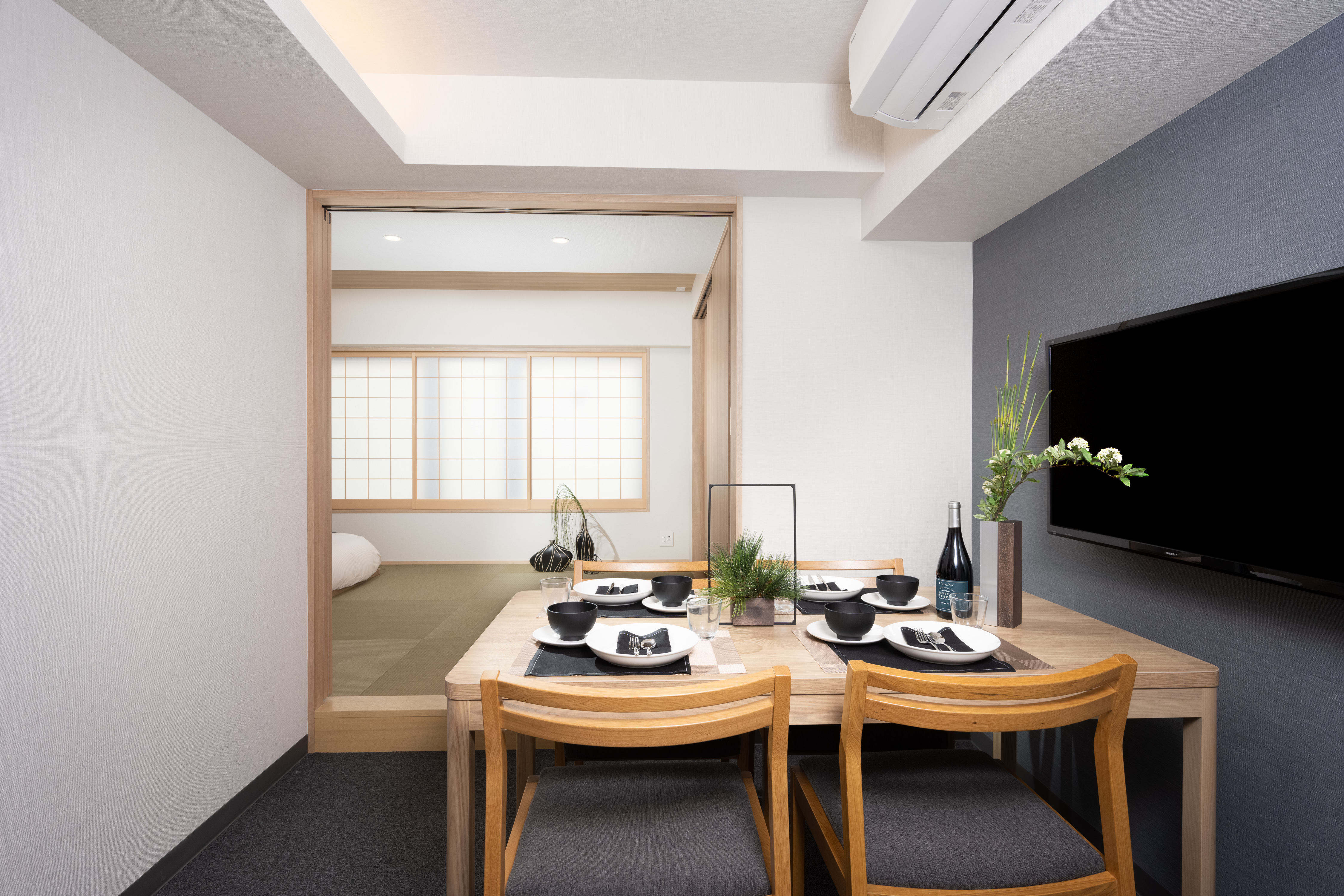 Studio Japanese Room