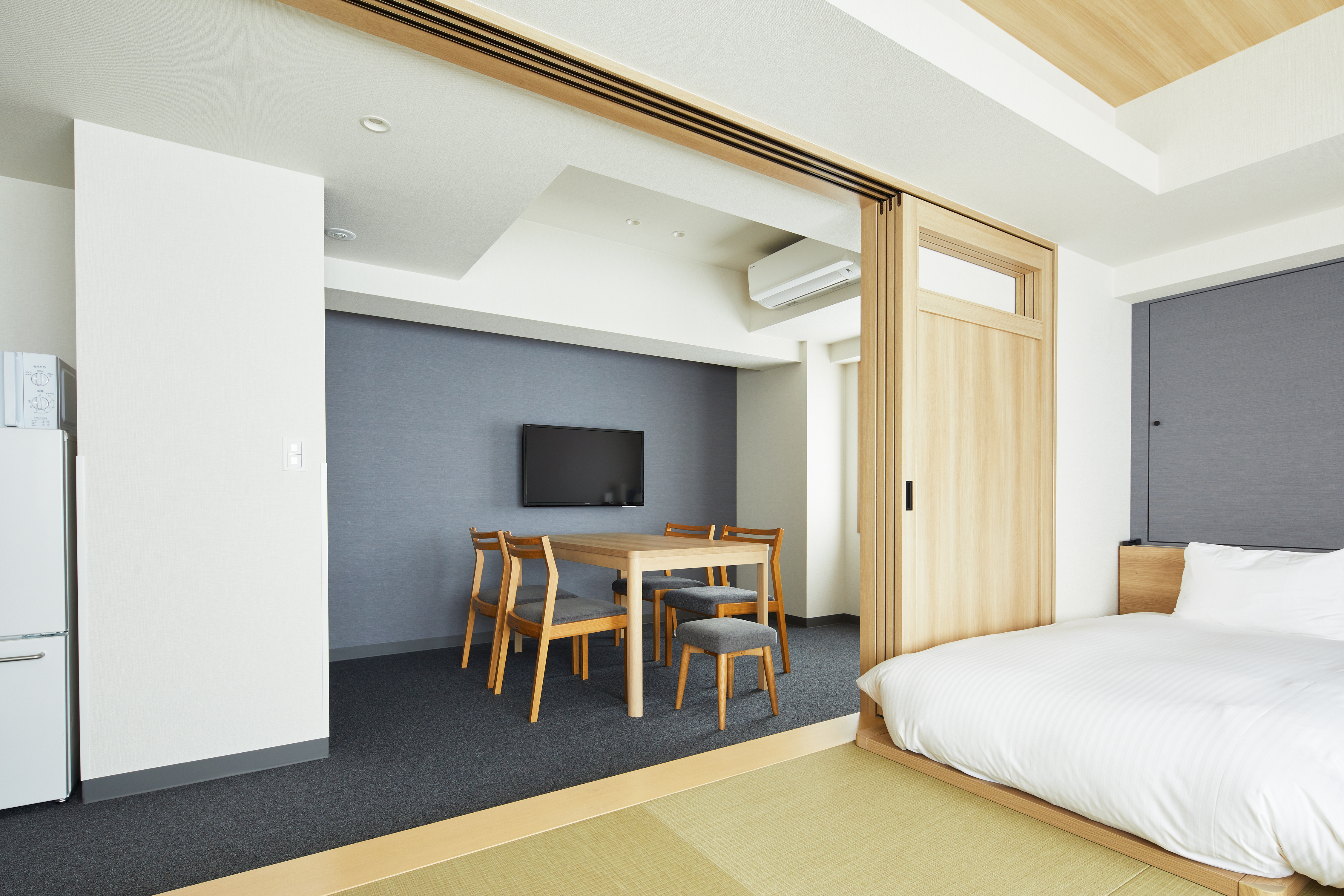 Studio Japanese Room